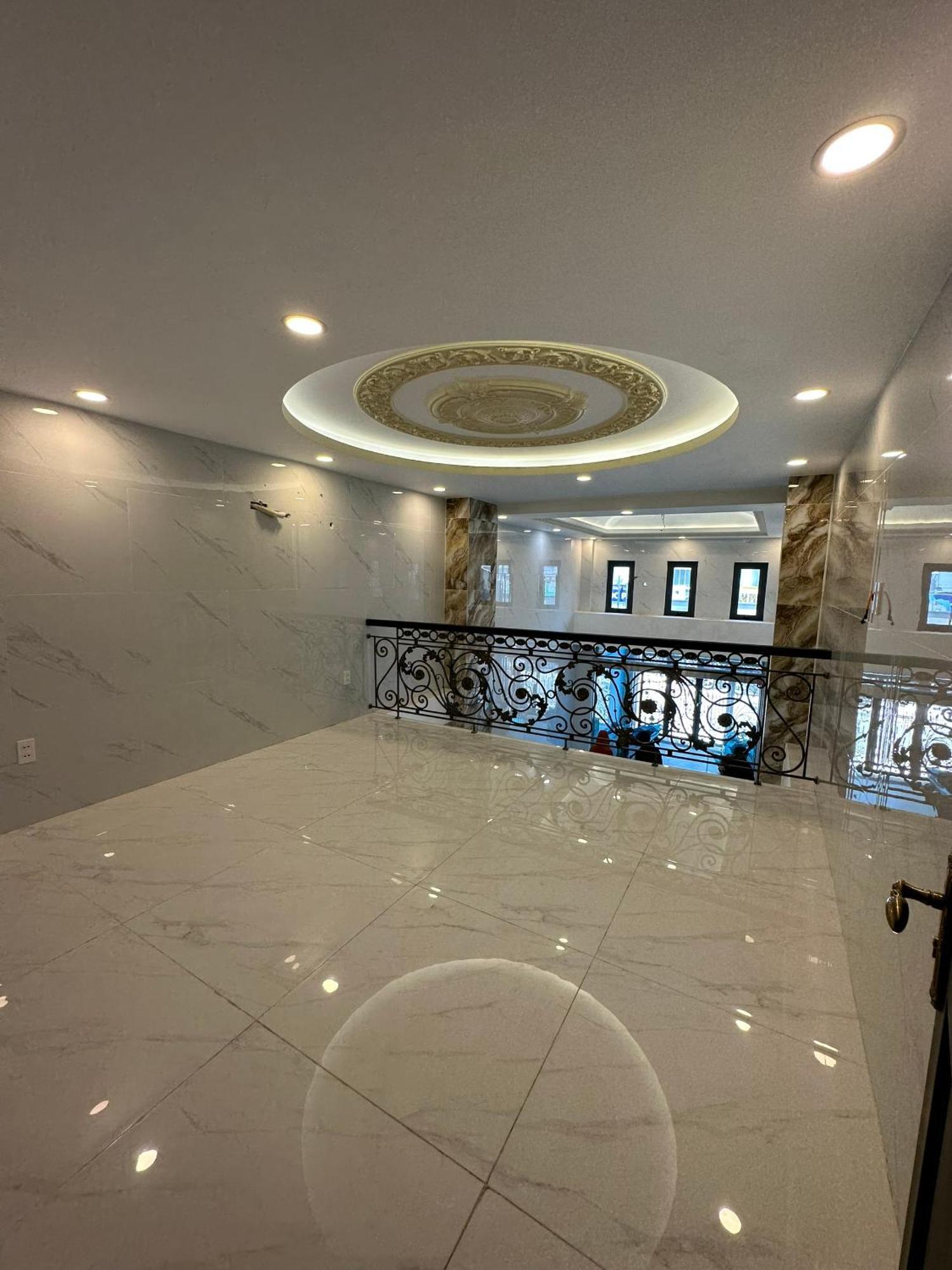 Khách sạn Hotel Victoria 2*
