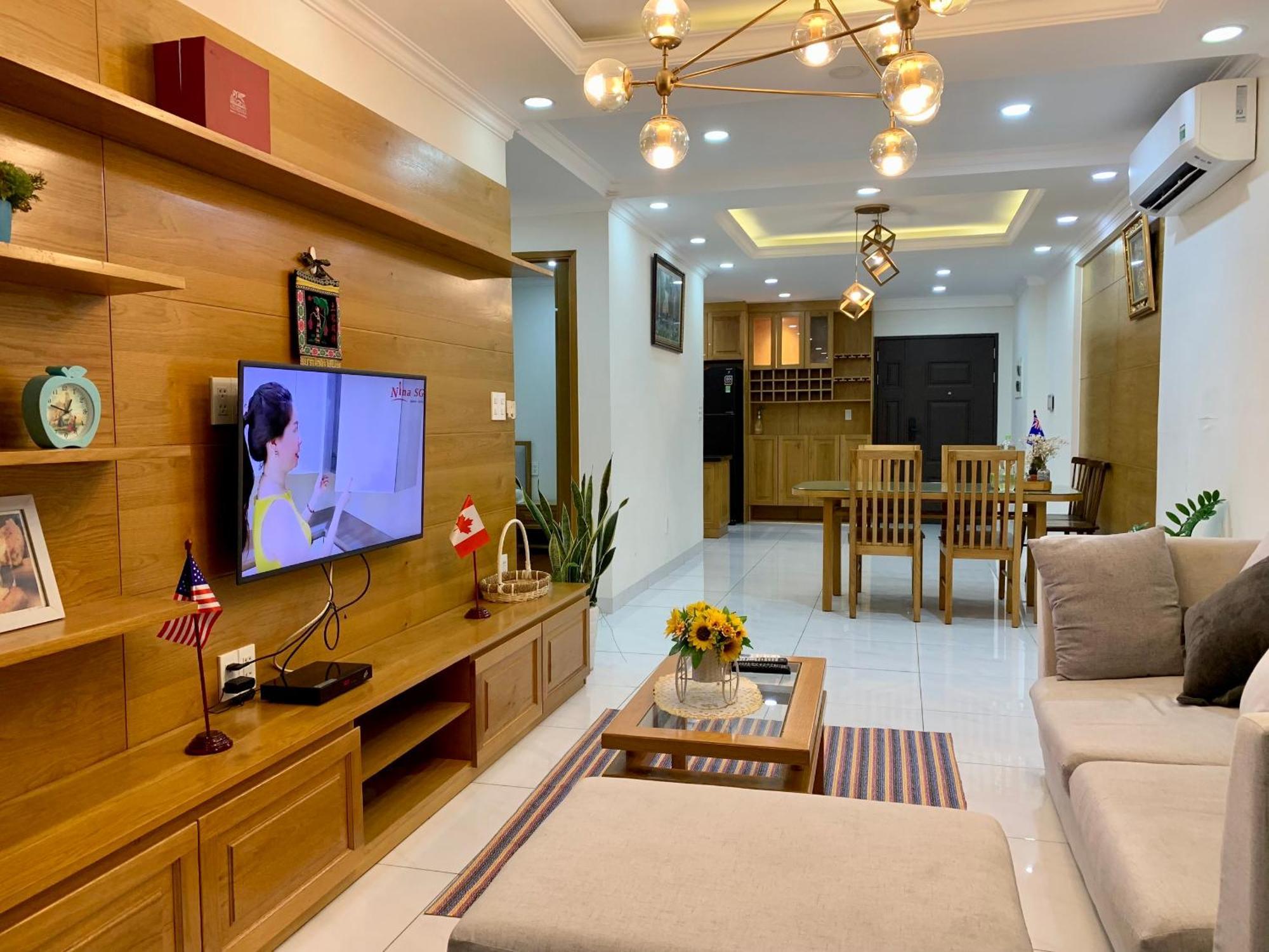 Scenic Valley With Free Breakfast, Free Massage, Discount Supermarket Apartment