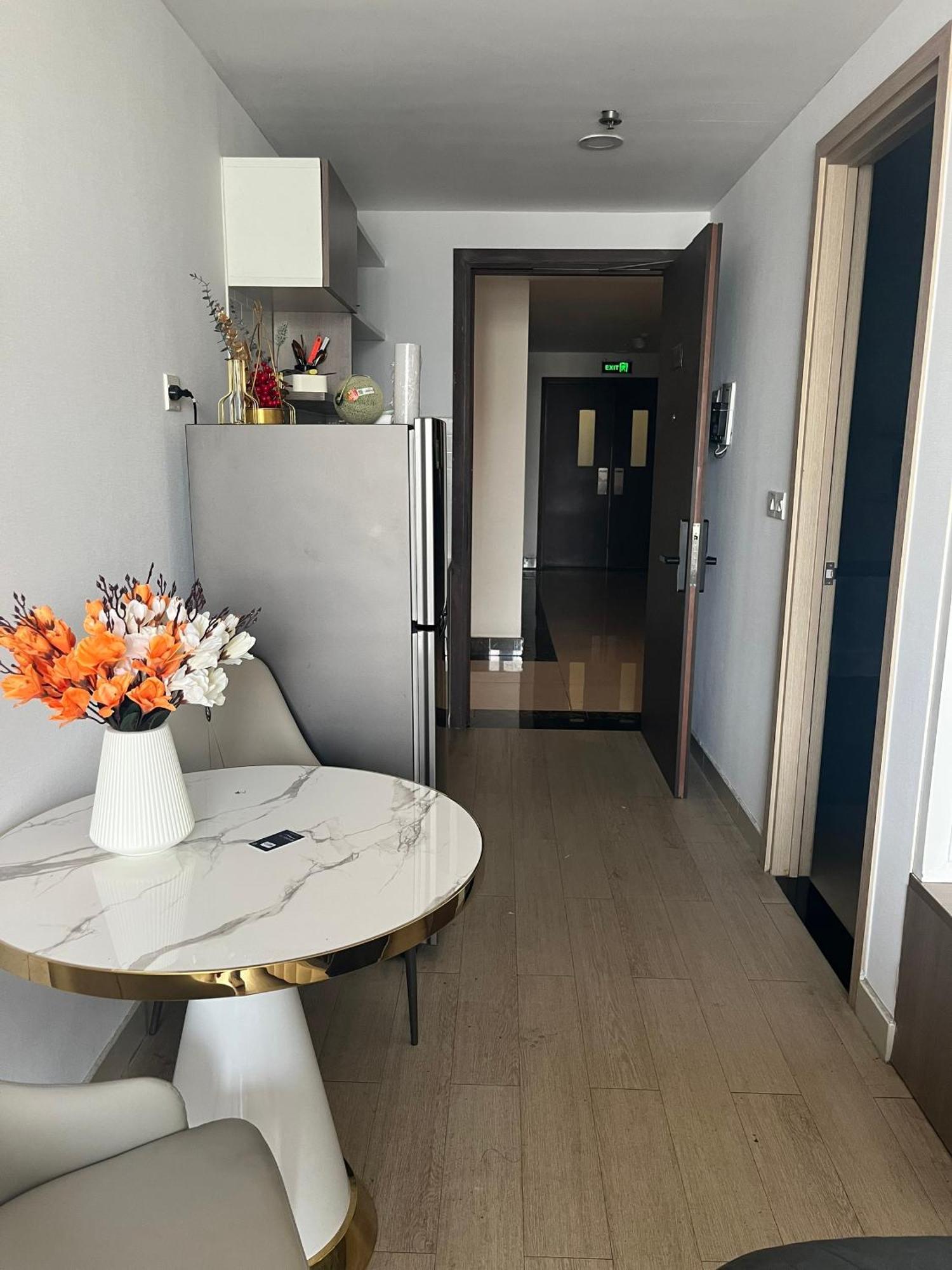 Double E Saigon In Rivergate Building Apartment