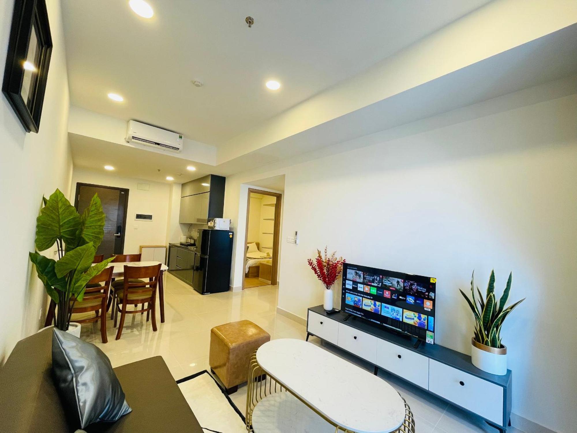 Dia - Soho Residence, District 1 * Ho Chi Minh City