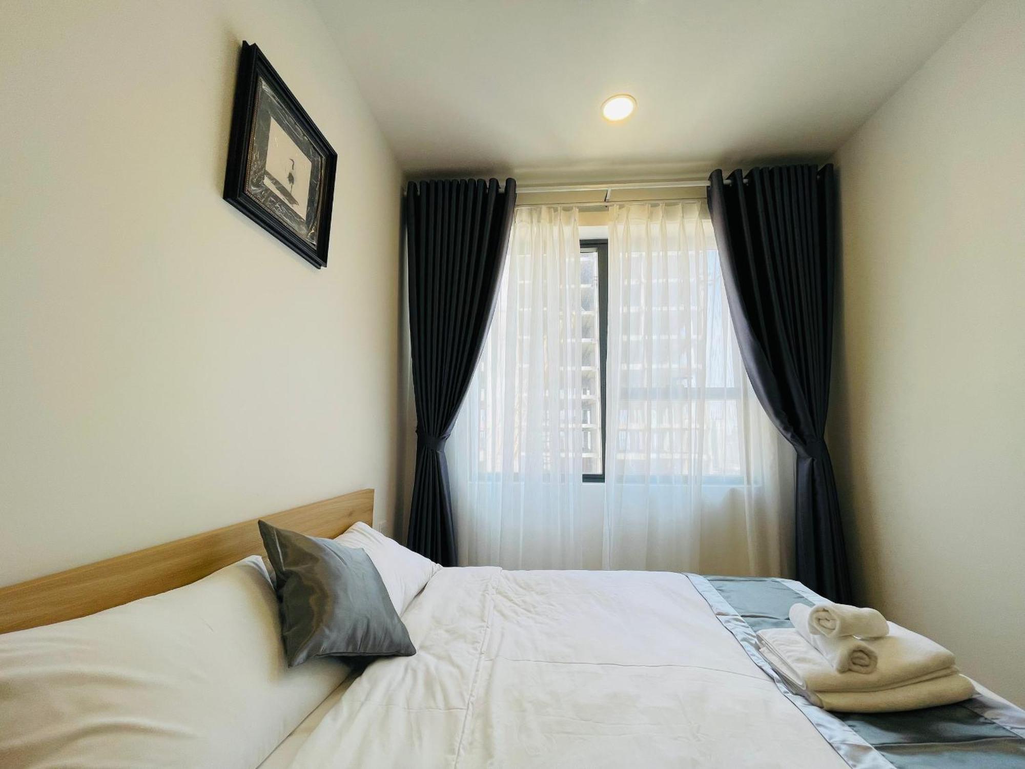 Dia - Soho Residence, District 1 * Ho Chi Minh City