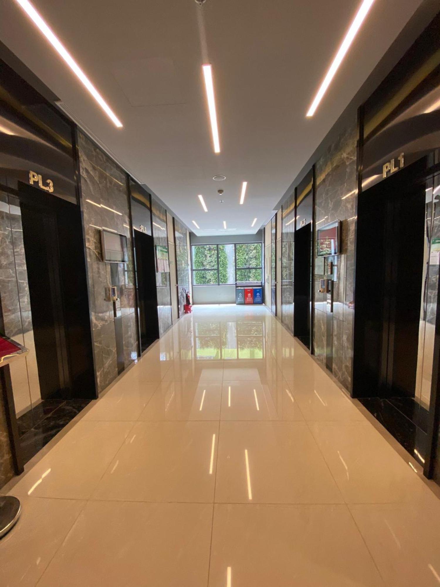 Dia - Soho Residence, District 1 * Ho Chi Minh City