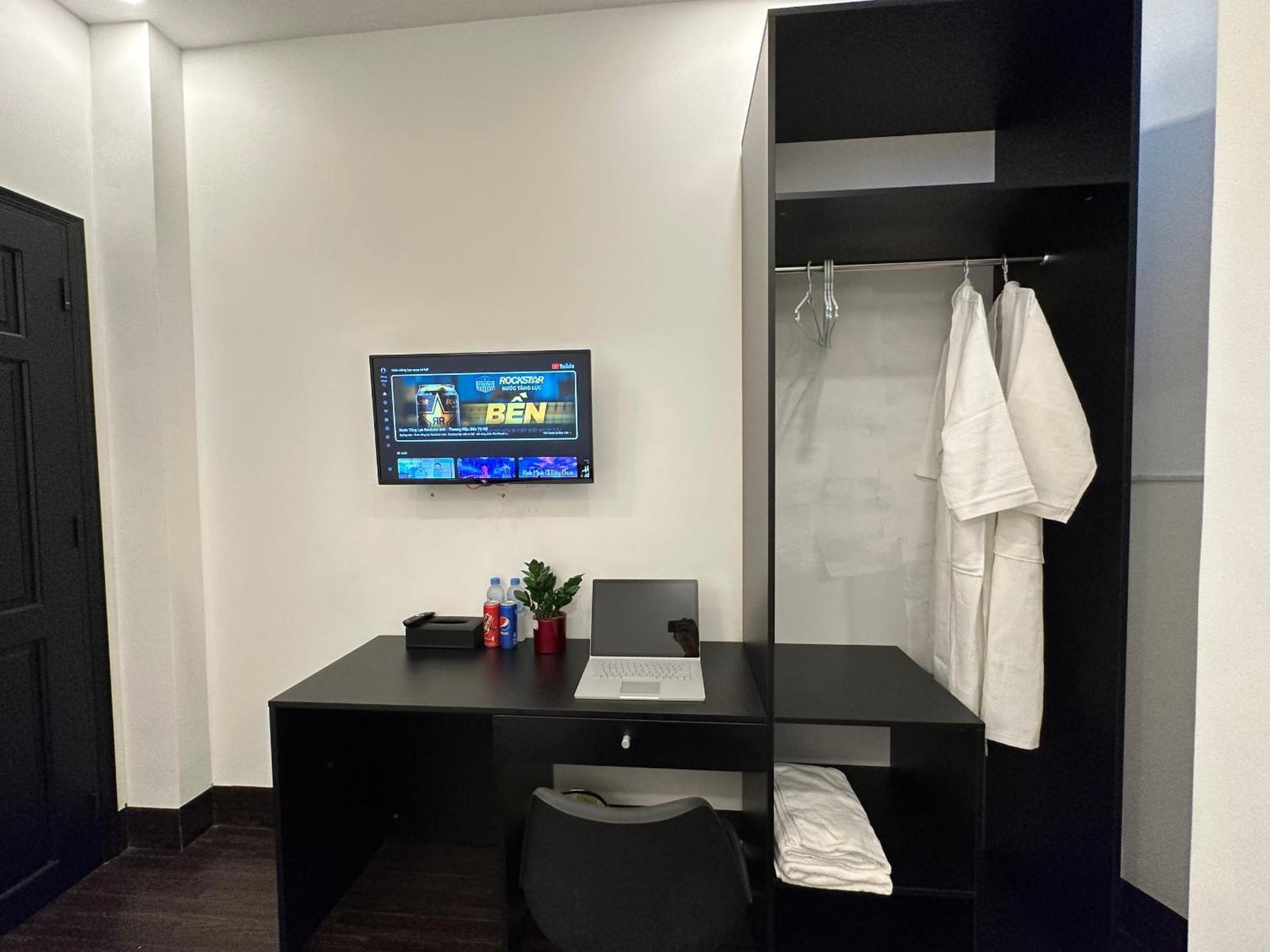 Khách sạn Hotel Victoria 2*