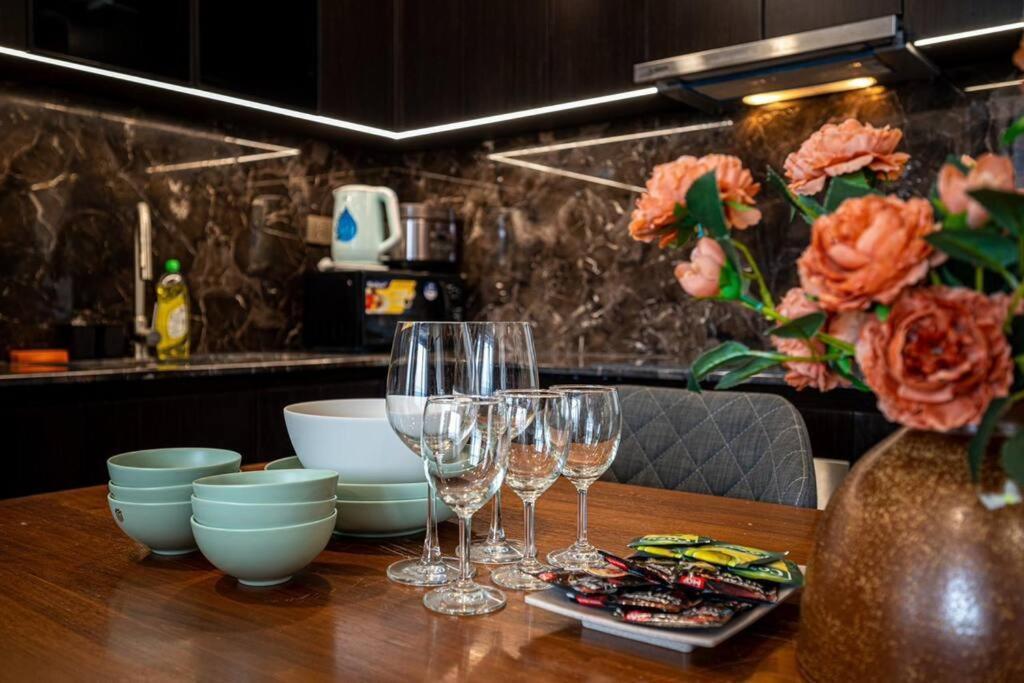 Apartment Luxury 1 Bedroom Flat In Thao Dien, District 2