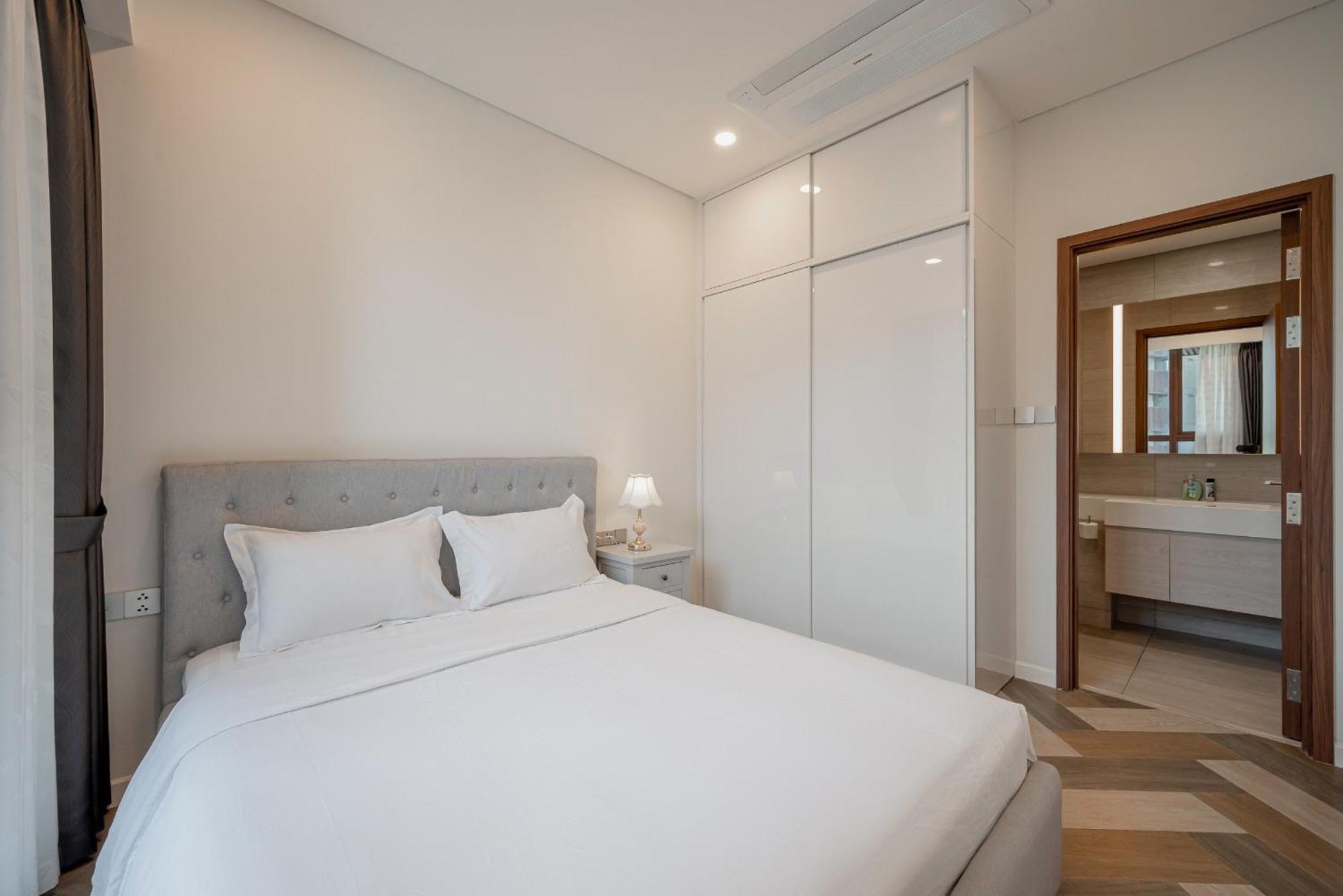 The Galleria - Angia Hospitality Apartment *