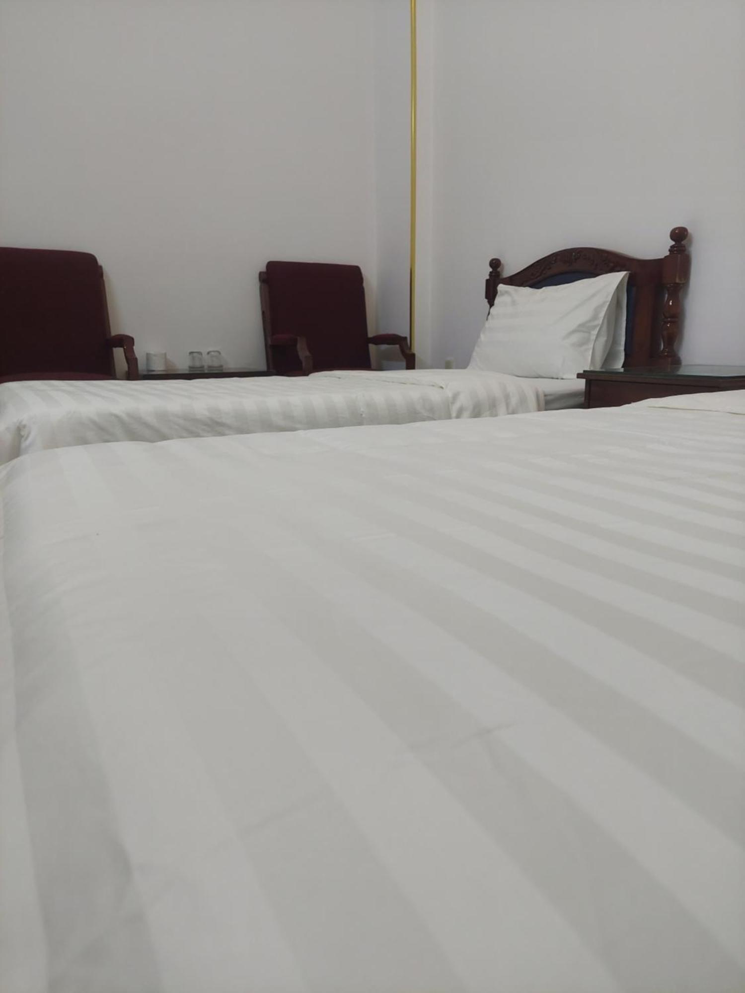 Khach San Trung Mai Hotel 2*