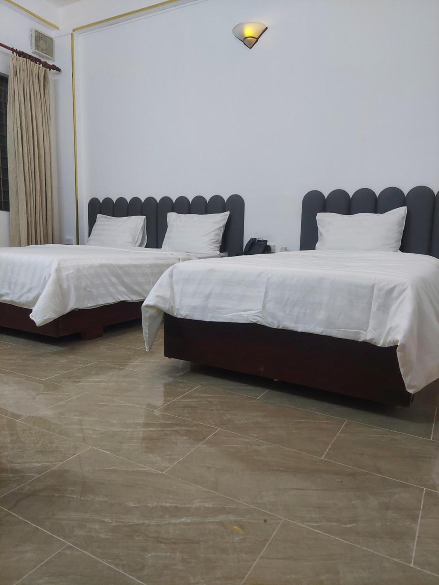 Hotel Khach San Trung Mai Ho Chi Minh City
