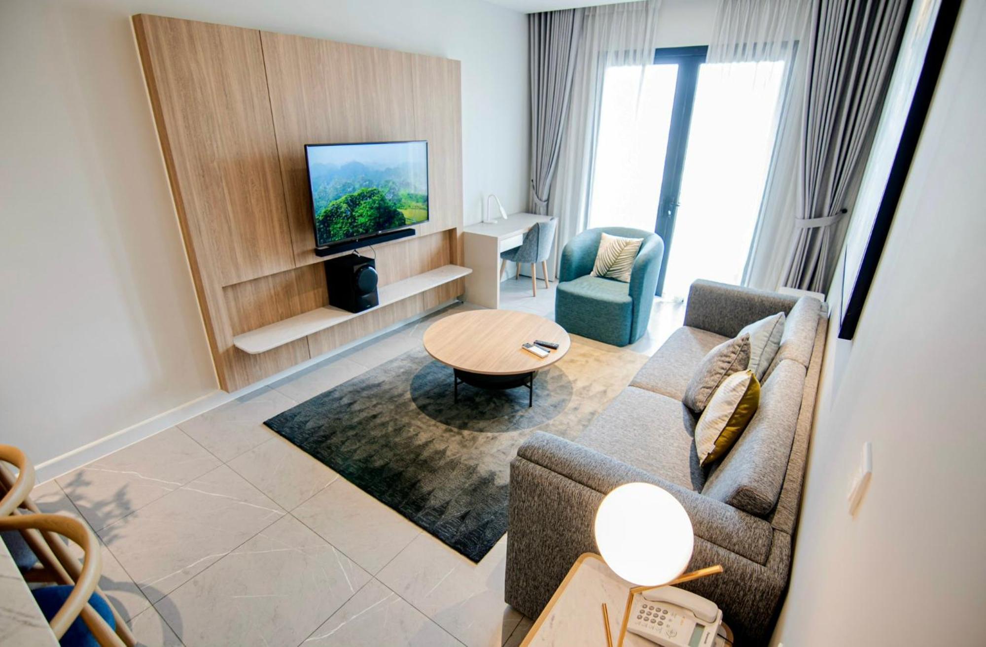 Luxury Gold - D1mension & Zenity In District 1 * Ho Chi Minh City