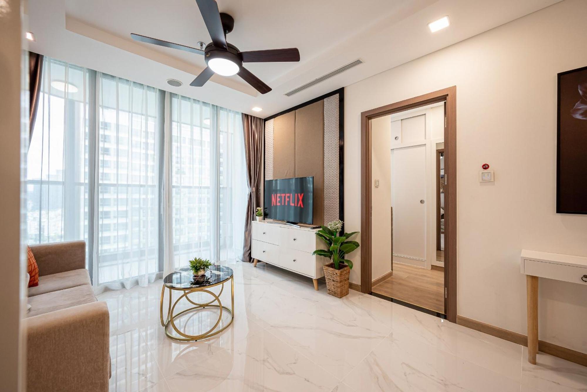 Urban Heights Landmark 81 Hotel