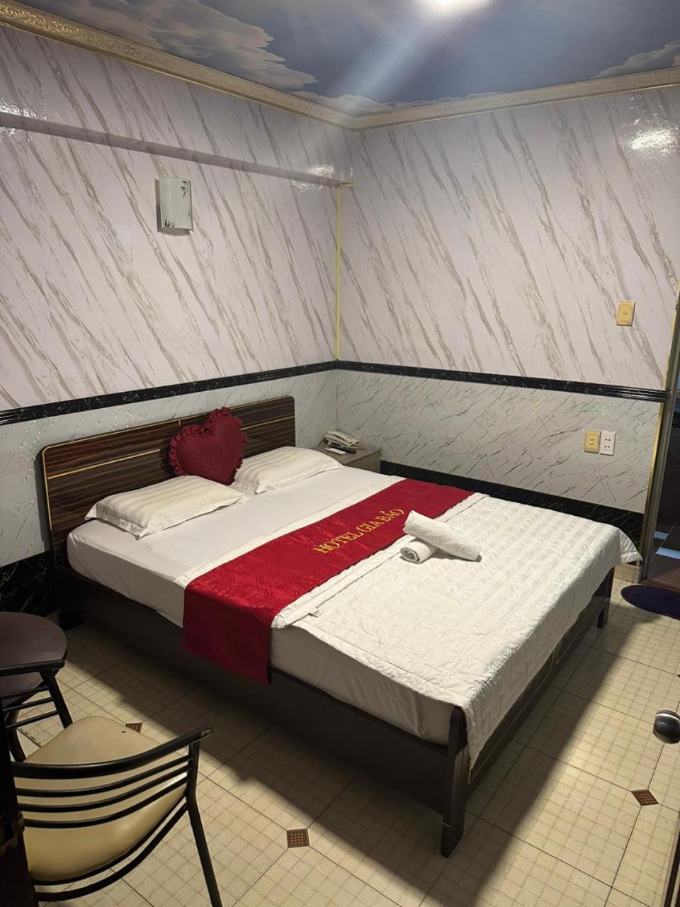 Apartment Gia Bao - 234/3 Bach Dang, Q.binh Thanh - By Bay Luxury