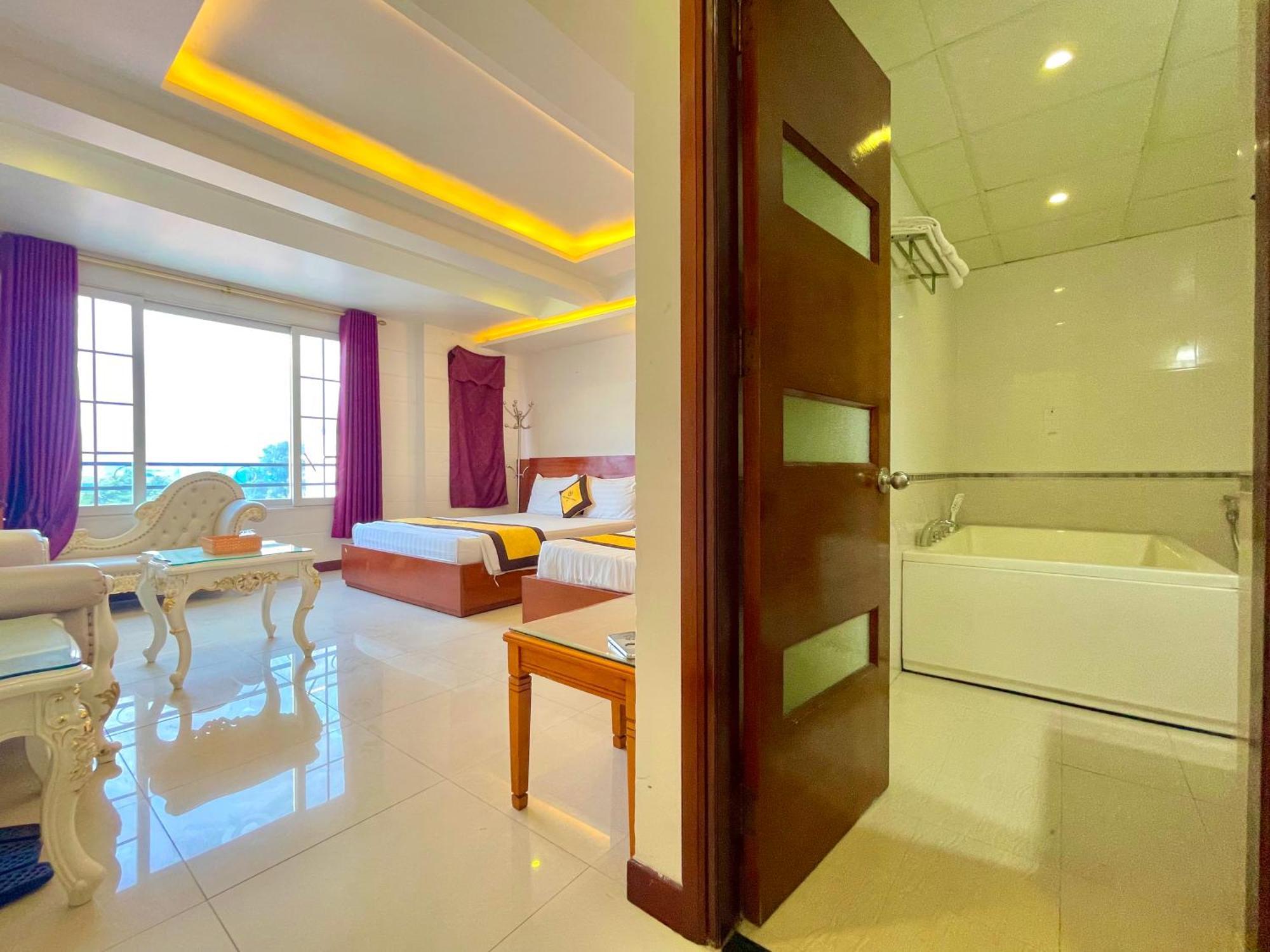 Khach San Cuong Thanh 1 Love hotel Ho Chi Minh City