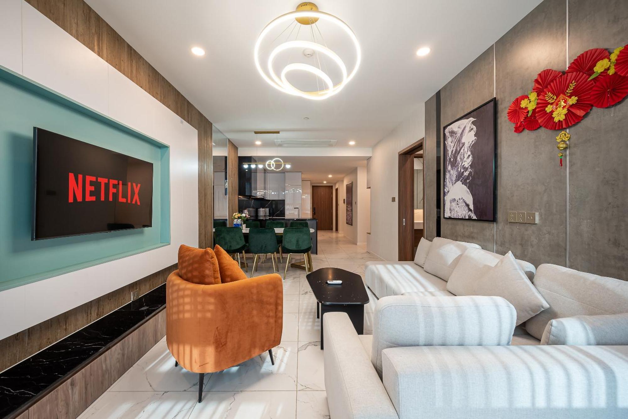 Metropole Saigon Apartment *