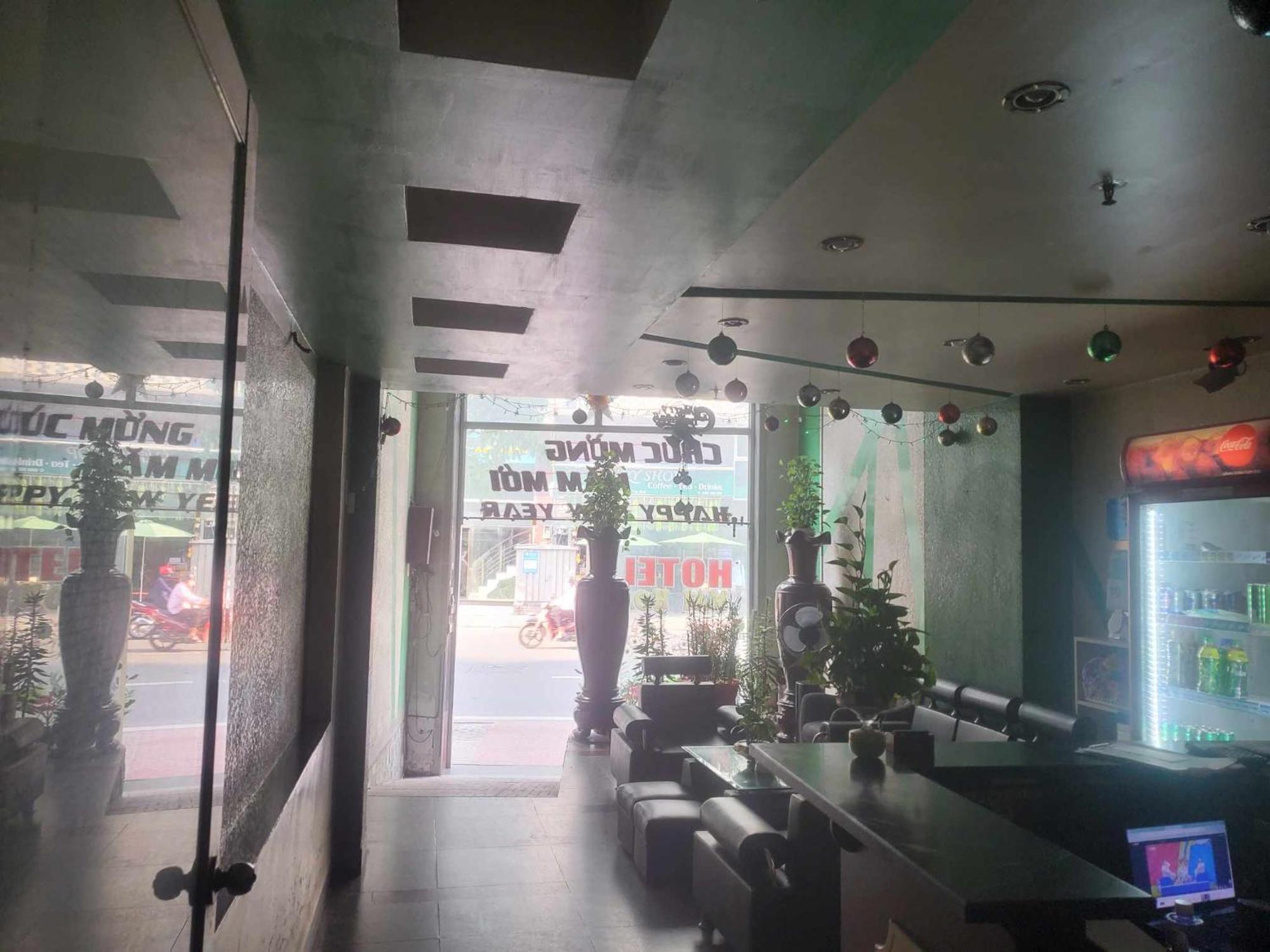 Mai Hoa * Bandar Ho Chi Minh