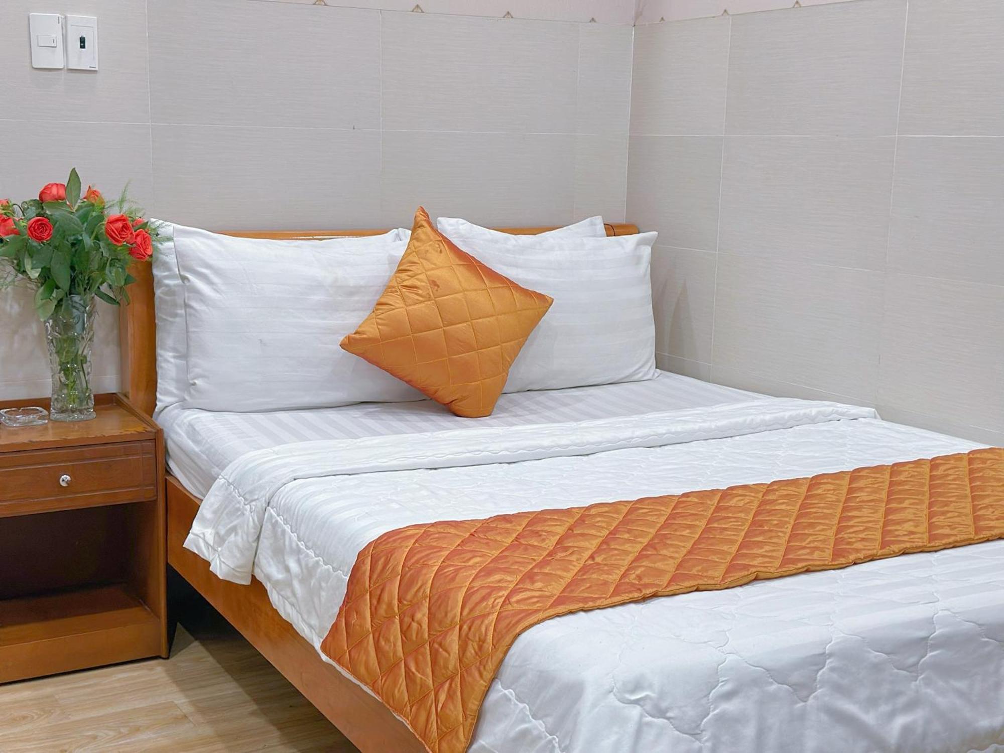 Gia Bao 2 Love hotel *