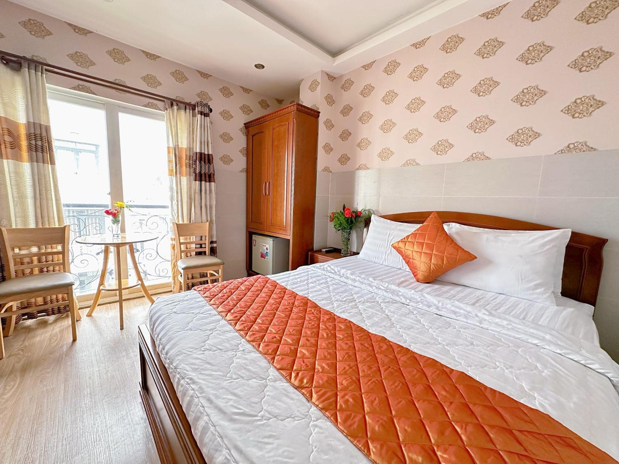 Love hotel Gia Bao 2 *