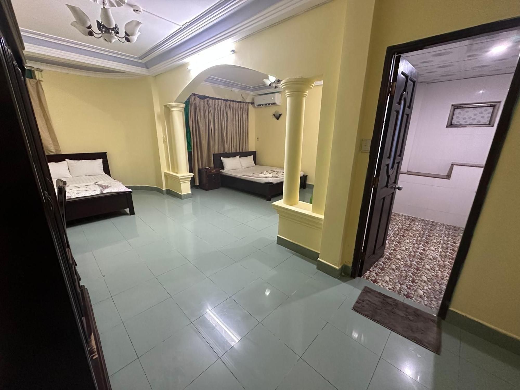 Khach San Ngan Ha Khách sạn tình yêu TP. Hồ Chí Minh