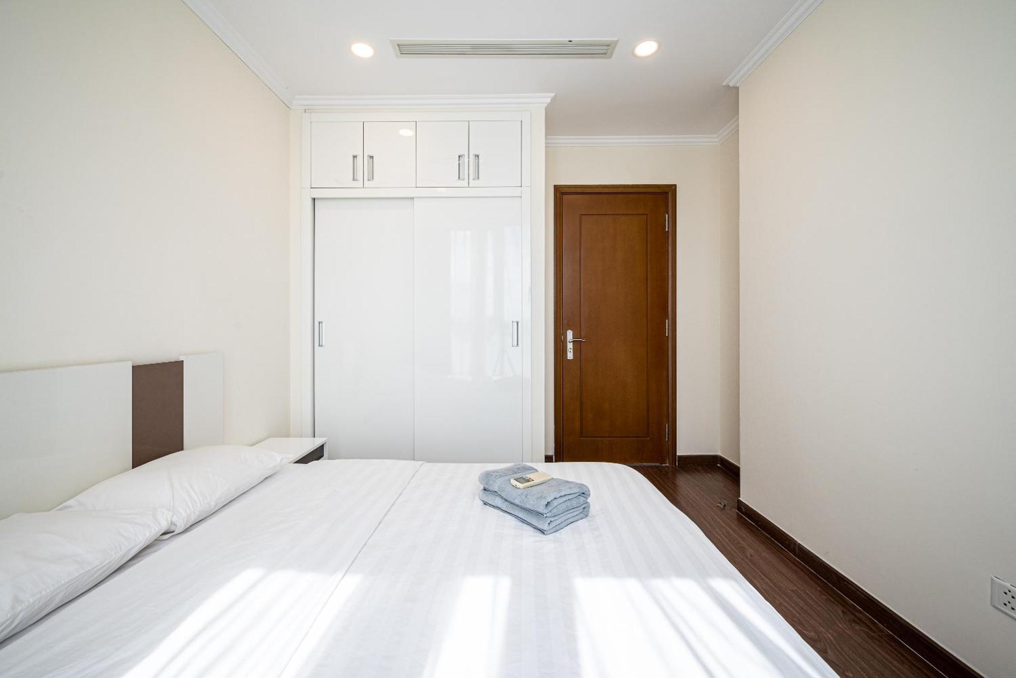 Aparthotel Vinhomes Condotel Luxury Art In