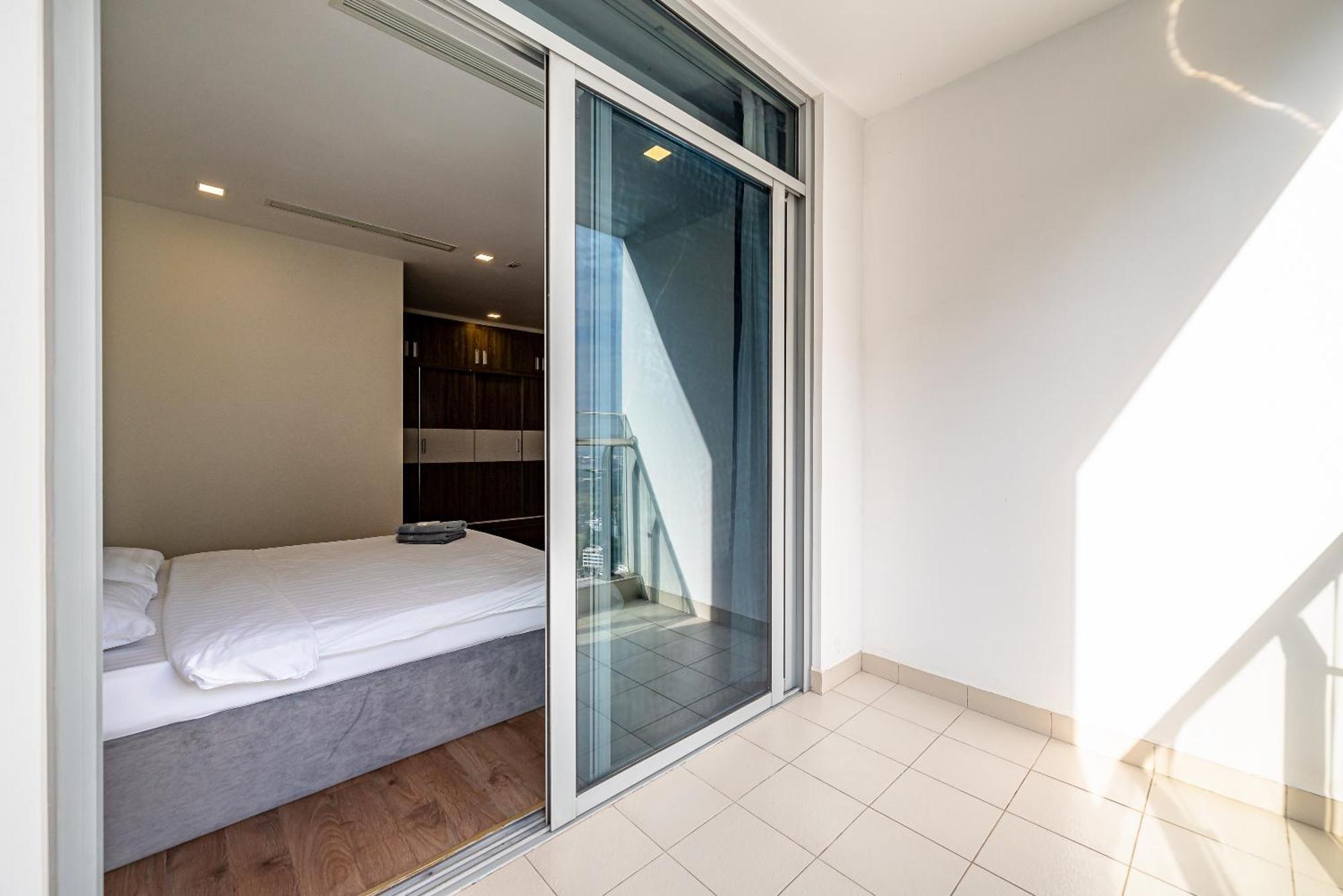 Vinhomes Condotel Luxury Art In