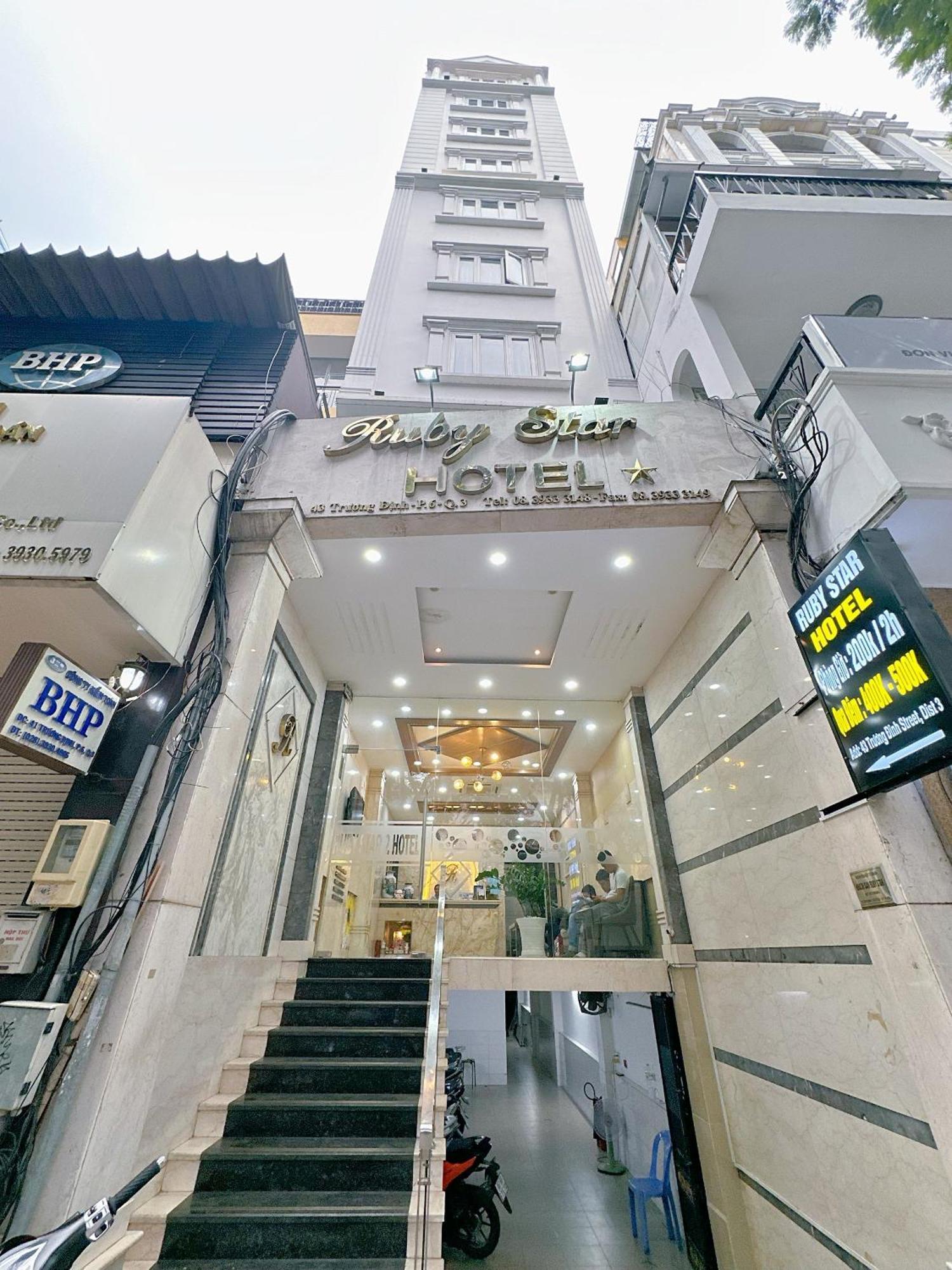 Hotel Ruby Star Hotel- Near Ben Thanh Market
