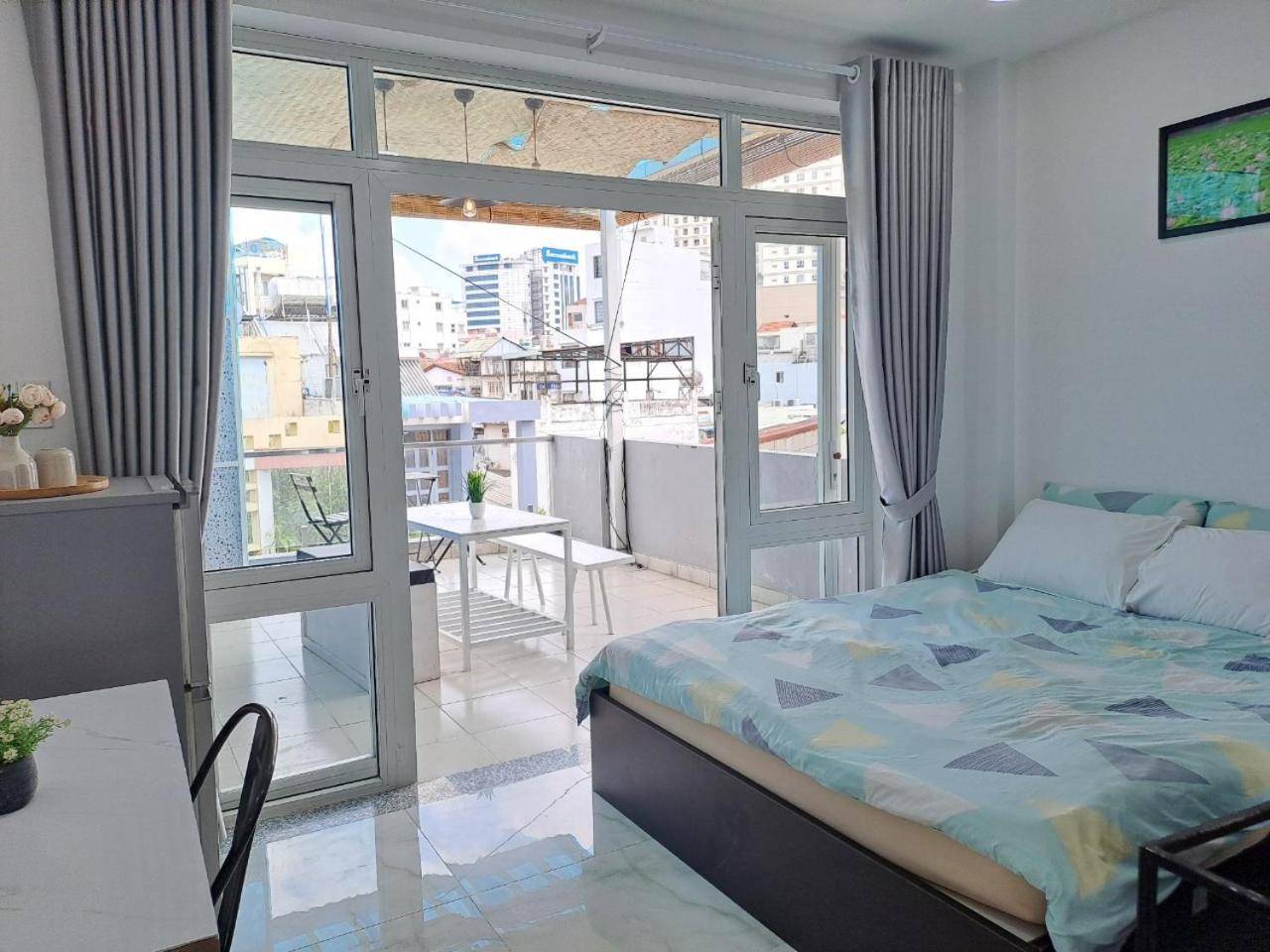 Hotel Cozy At Ba Trung St., Dist 3 Near Tan Dinh Market *