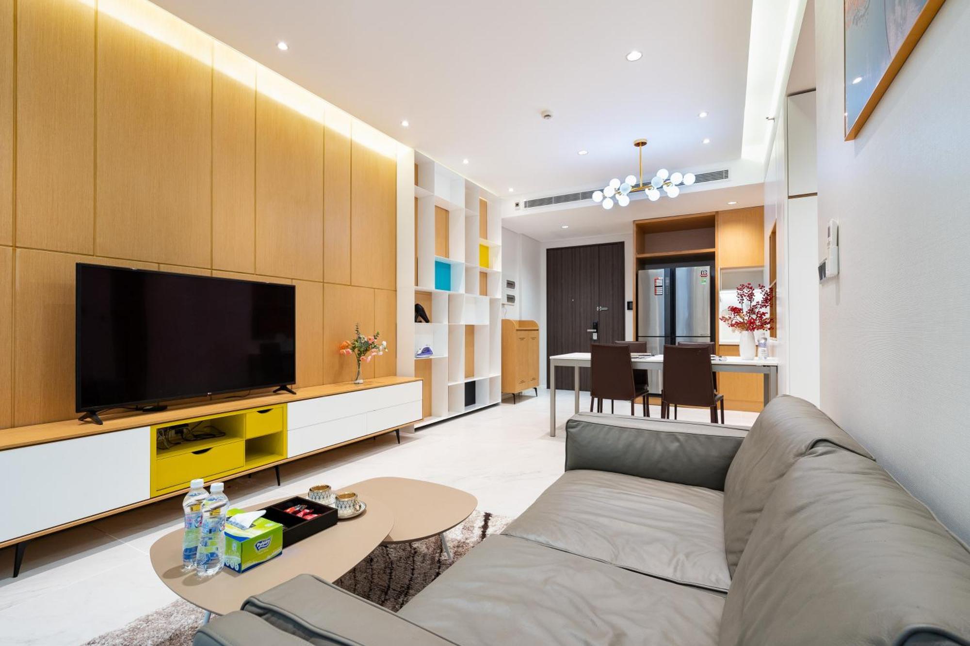 Convinia Luxury The Peak Midtown Aparthotel 5*