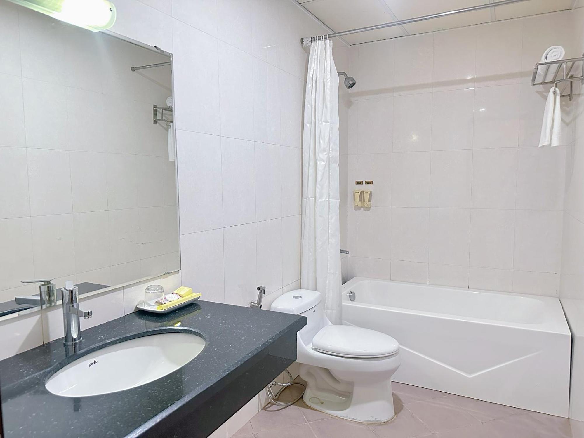 Ruby Star Hotel- Near Ben Thanh Market 3* Bandar Ho Chi Minh