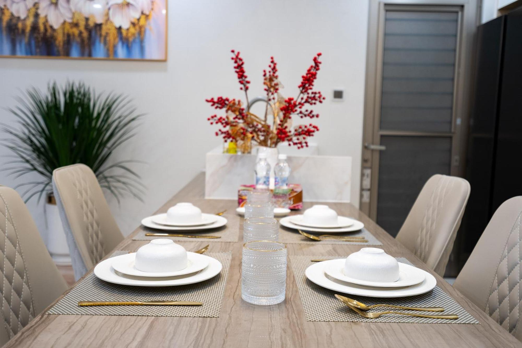 Convinia Luxury The Peak Midtown