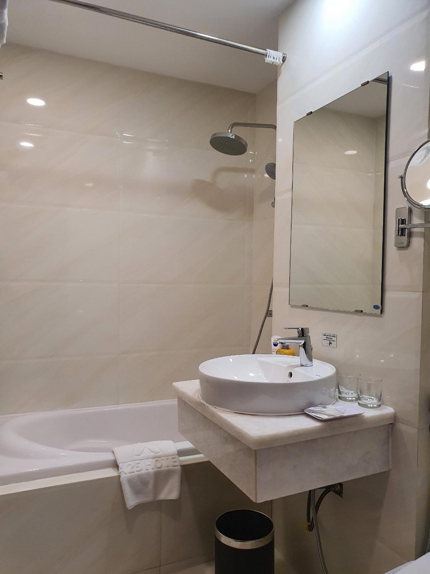 Hotel A25 - 29 Le Thi Hong Gam Ho Chi Minh City