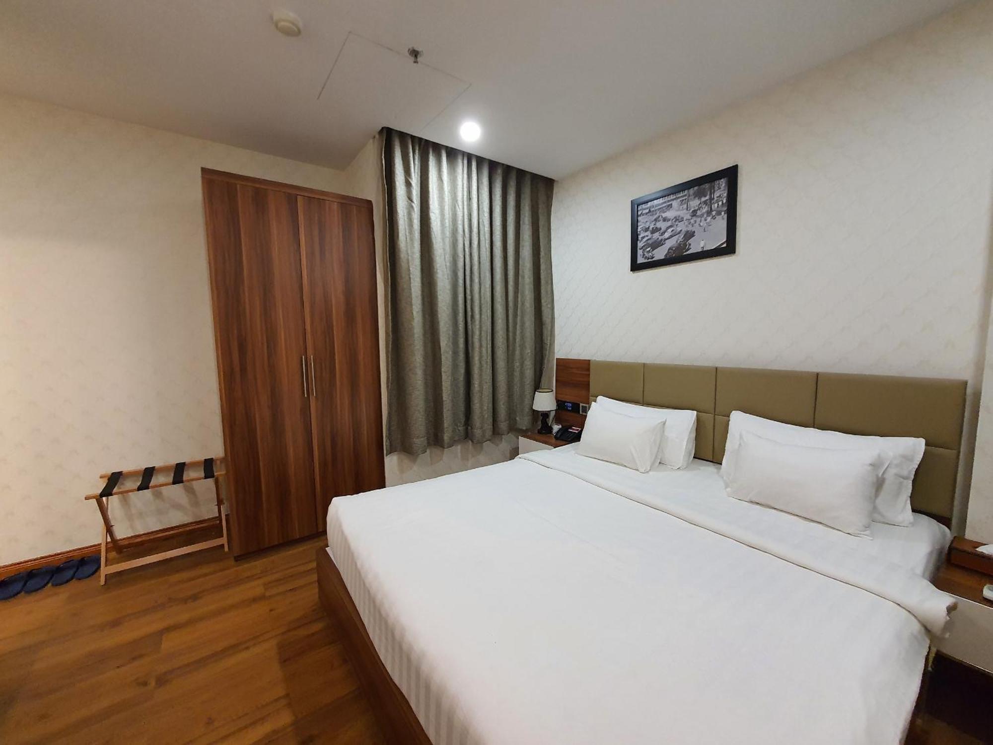 A25 - 29 Le Thi Hong Gam Hotel 3*
