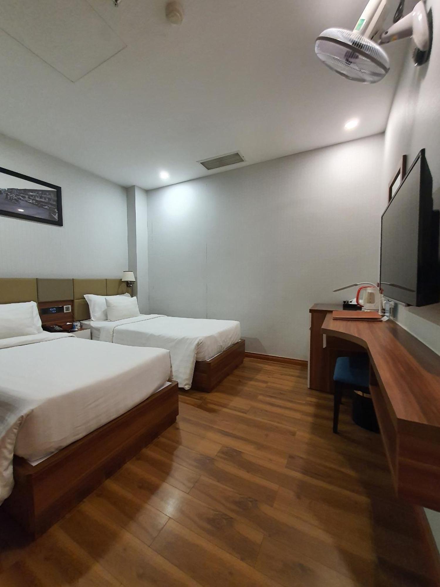 Hotel A25 - 29 Le Thi Hong Gam Ho Chi Minh City