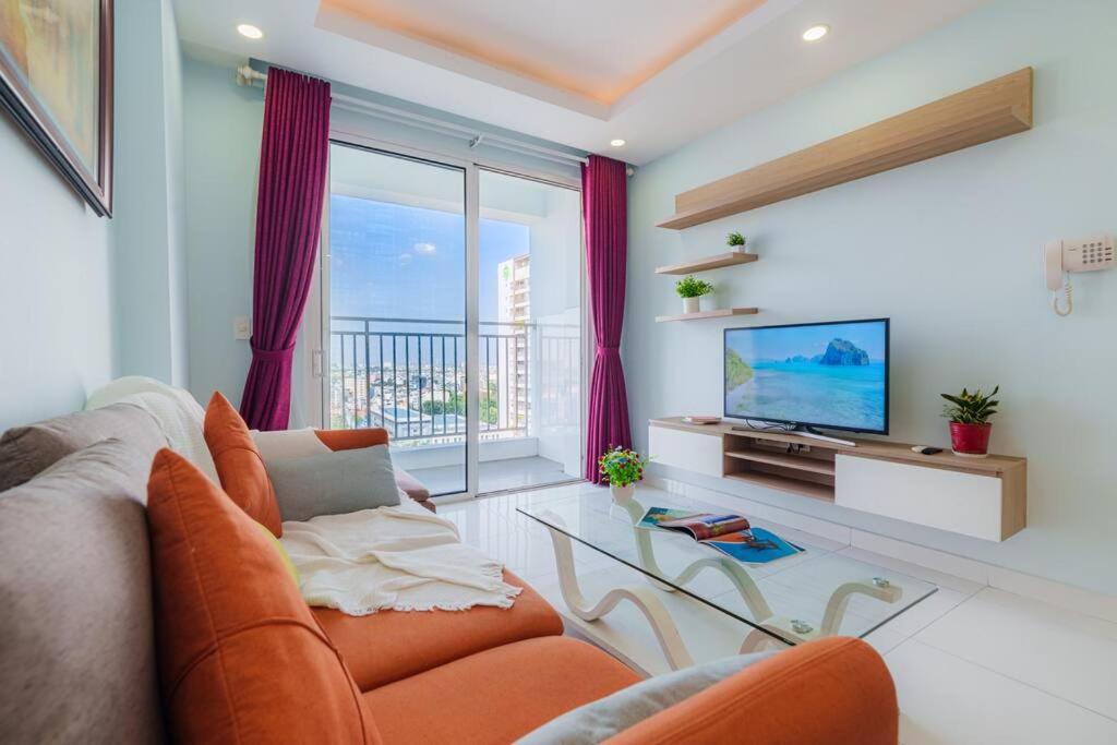 The Botanica - Near Airport - Luxury Ho Chi Minh City