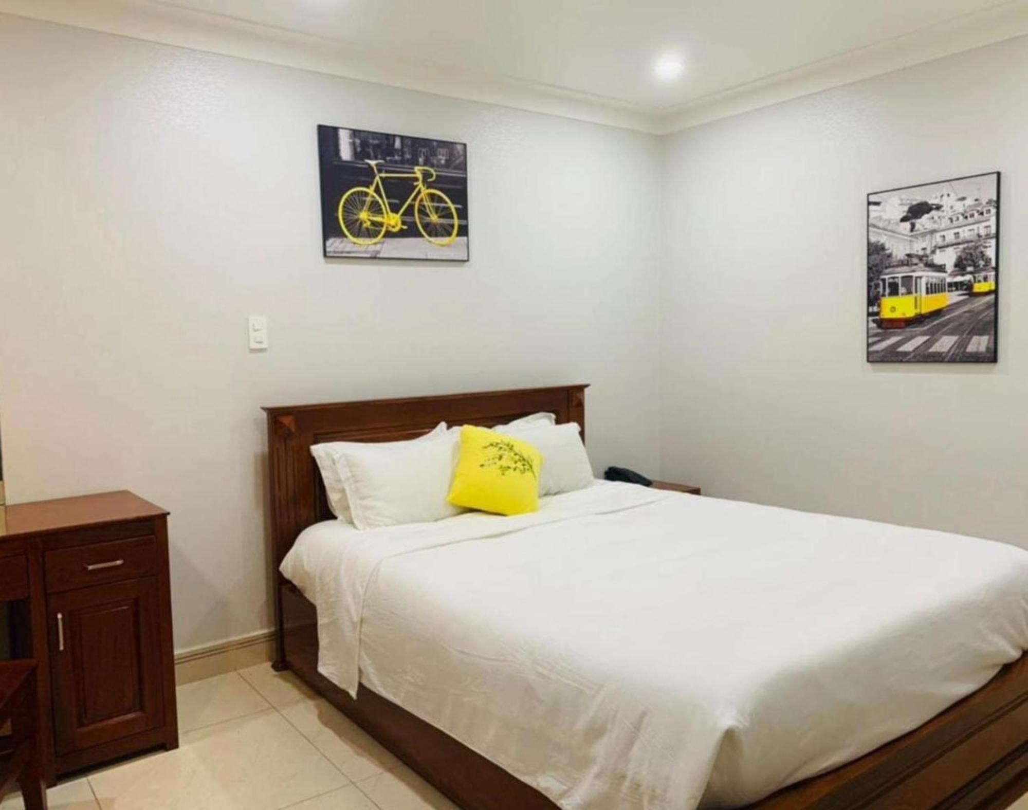 Dinh Dinh Saigon Airport Hotel-74a Giai Phong 2*
