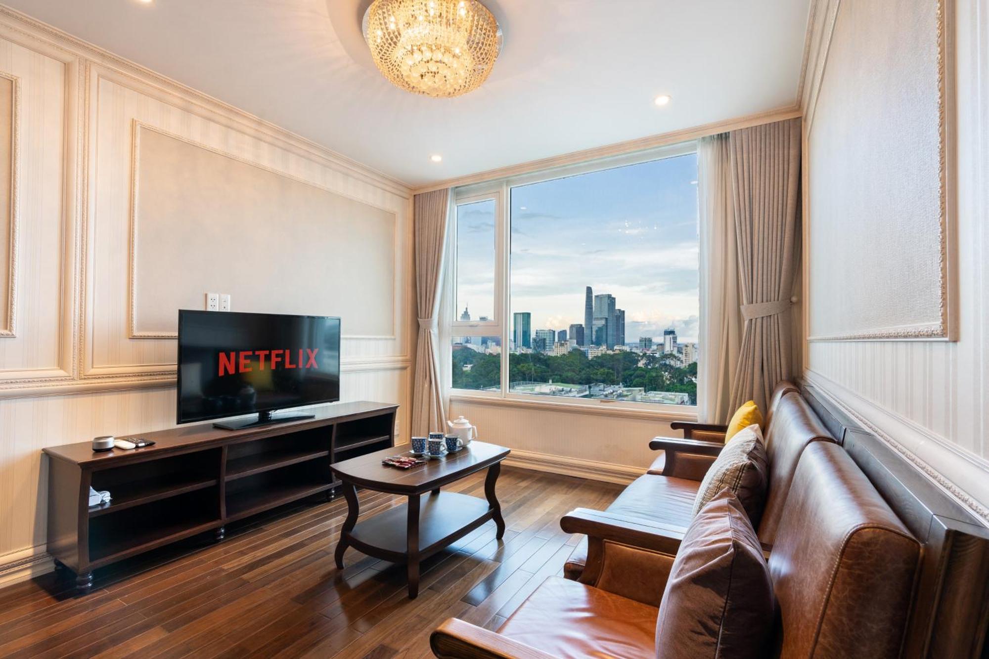 Leman Luxury By M Suites