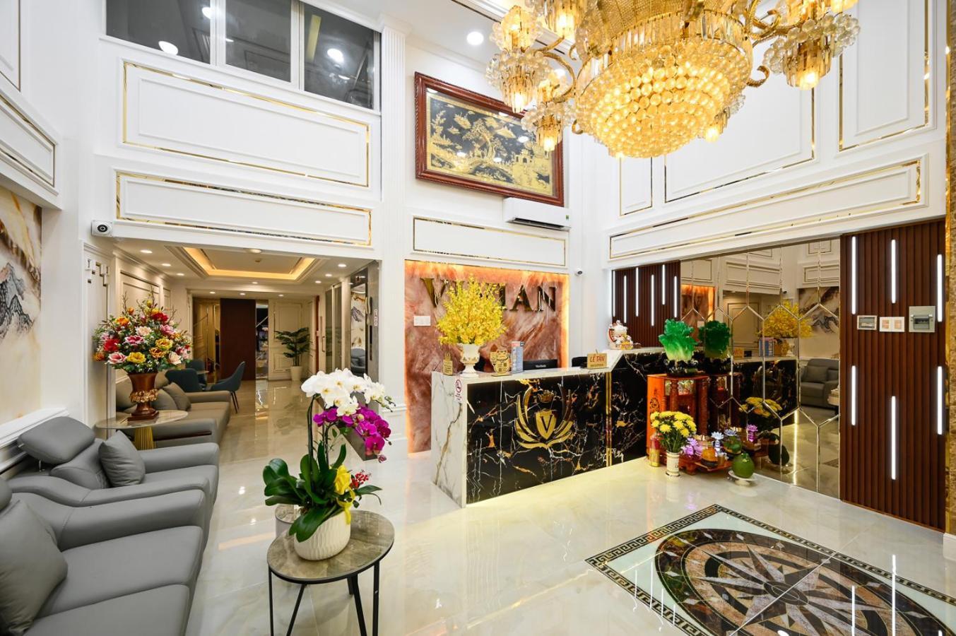 Vivian Airport Saigon 3*