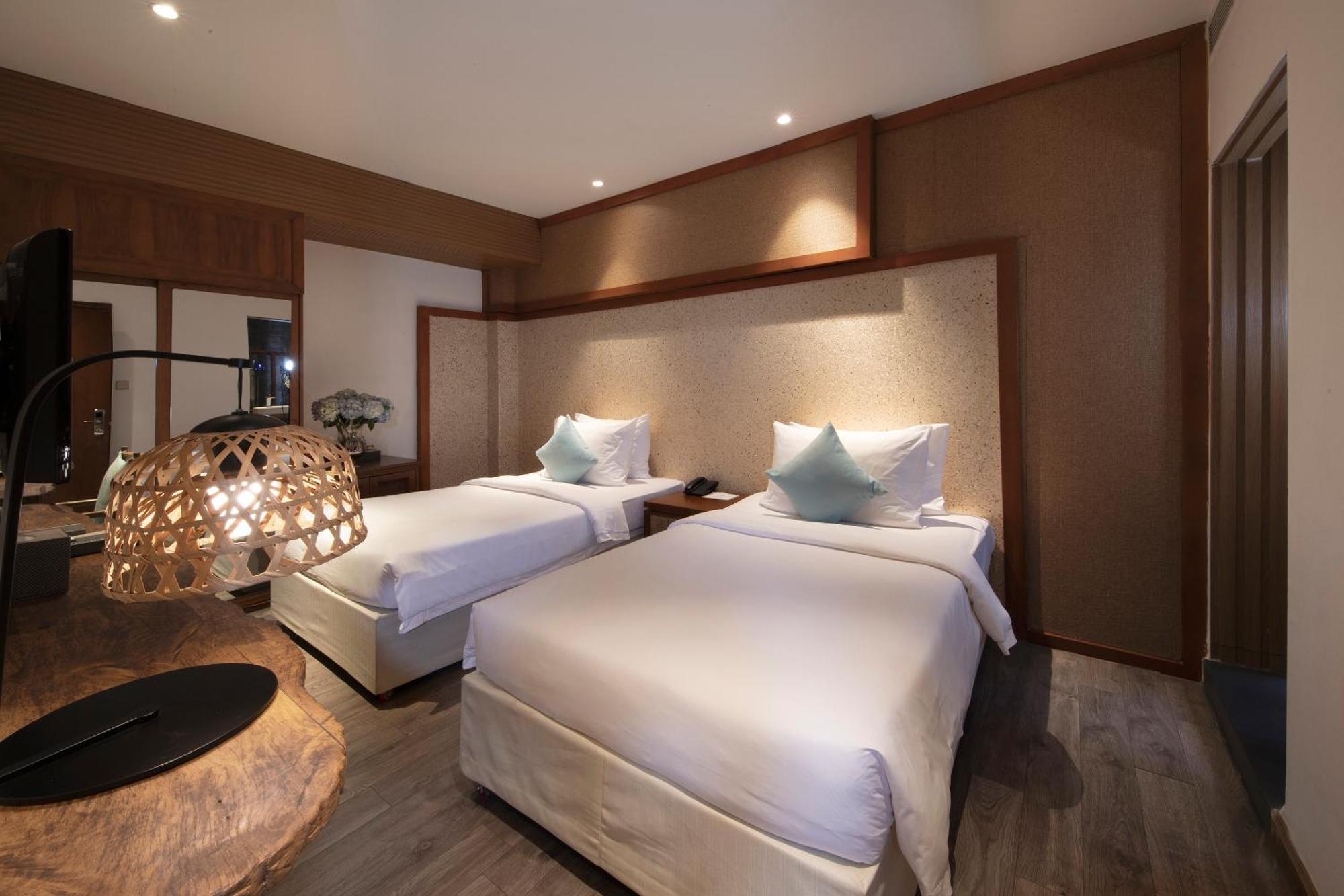 Khách sạn A&em Art 4*