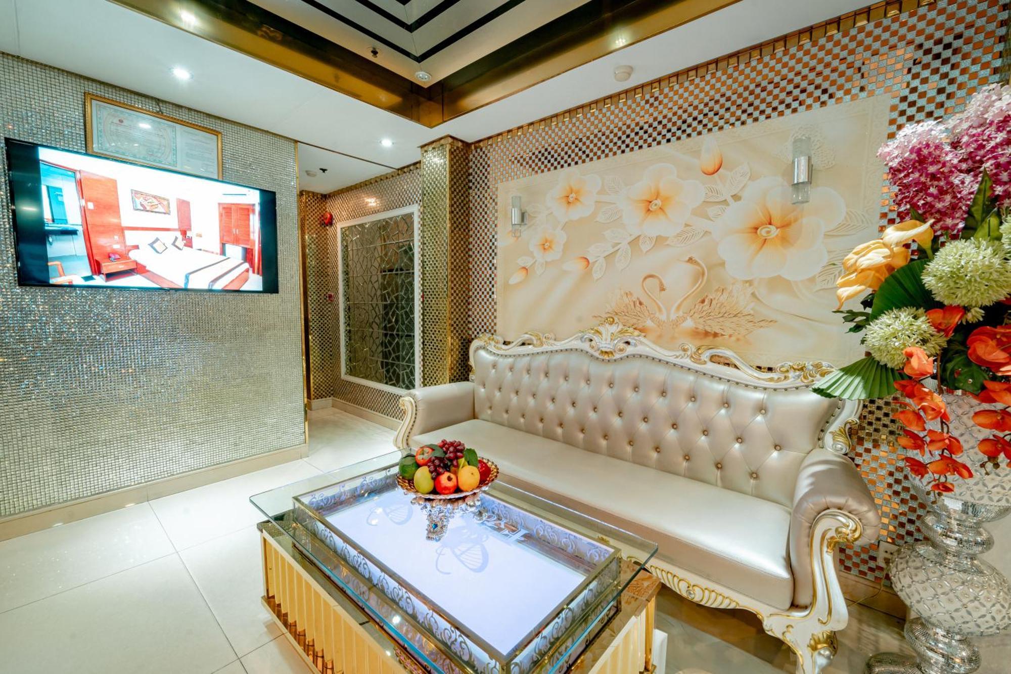 Khach San Cuong Thanh 1 Love hotel Ho Chi Minh City