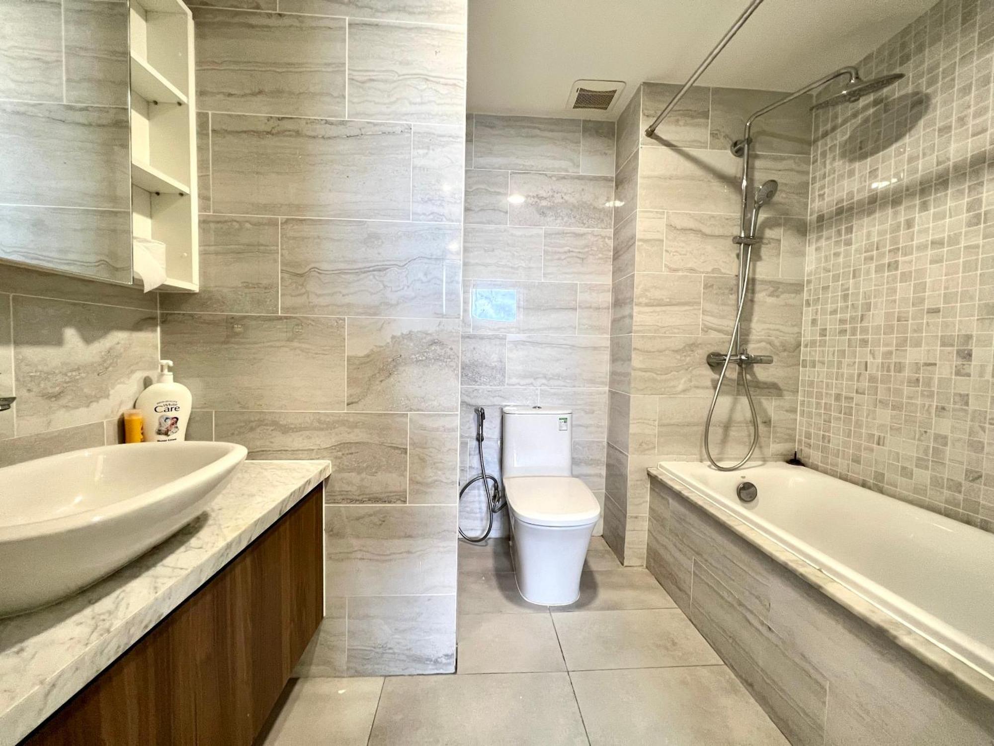 2br In Kingdom101-district 10 Apartment