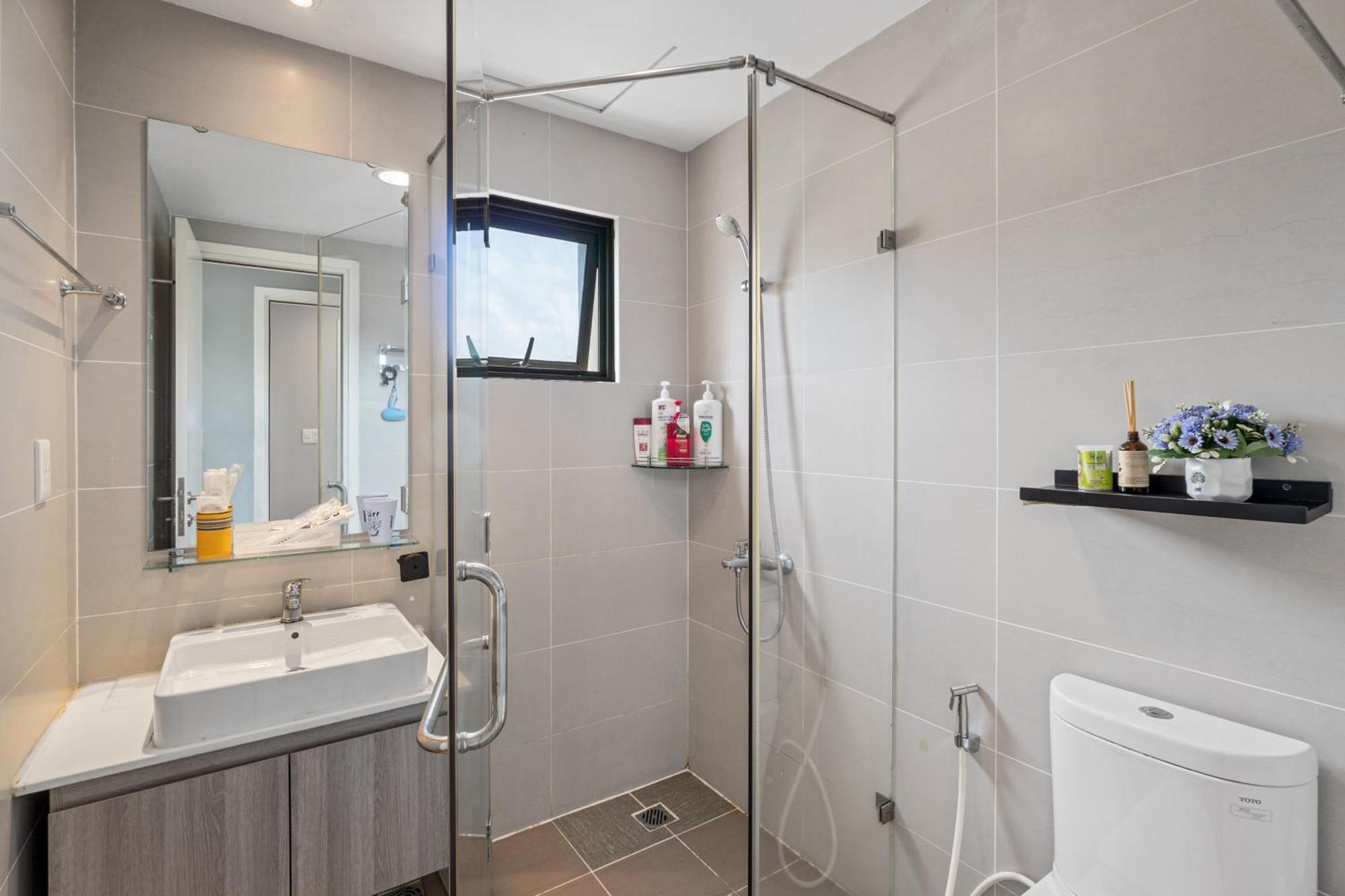 Cozy 2 Bedroom In Masteri Thao Dien, Fully Furnished With Full Amenities Pangsapuri *