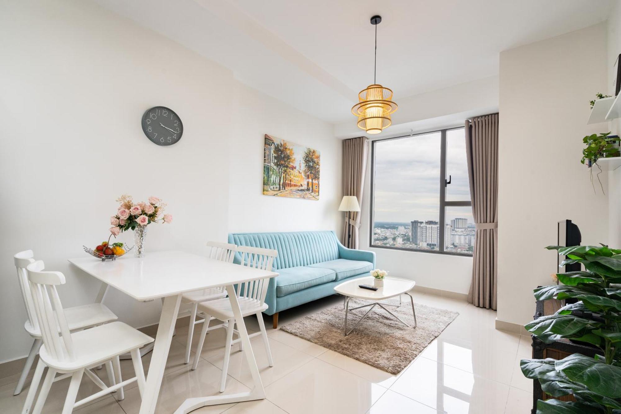 Apartment Infinity Pool Signature - Saigon Rivergate Ho Chi Minh City