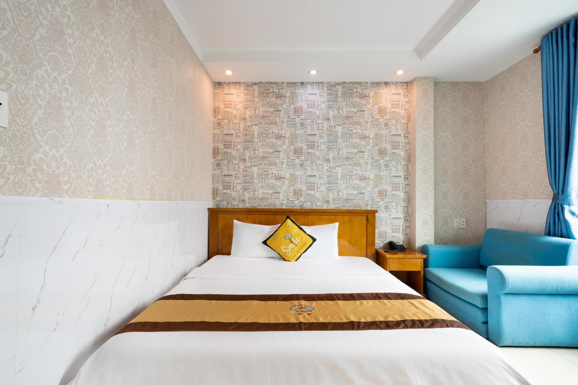 Janus 168 Hotel