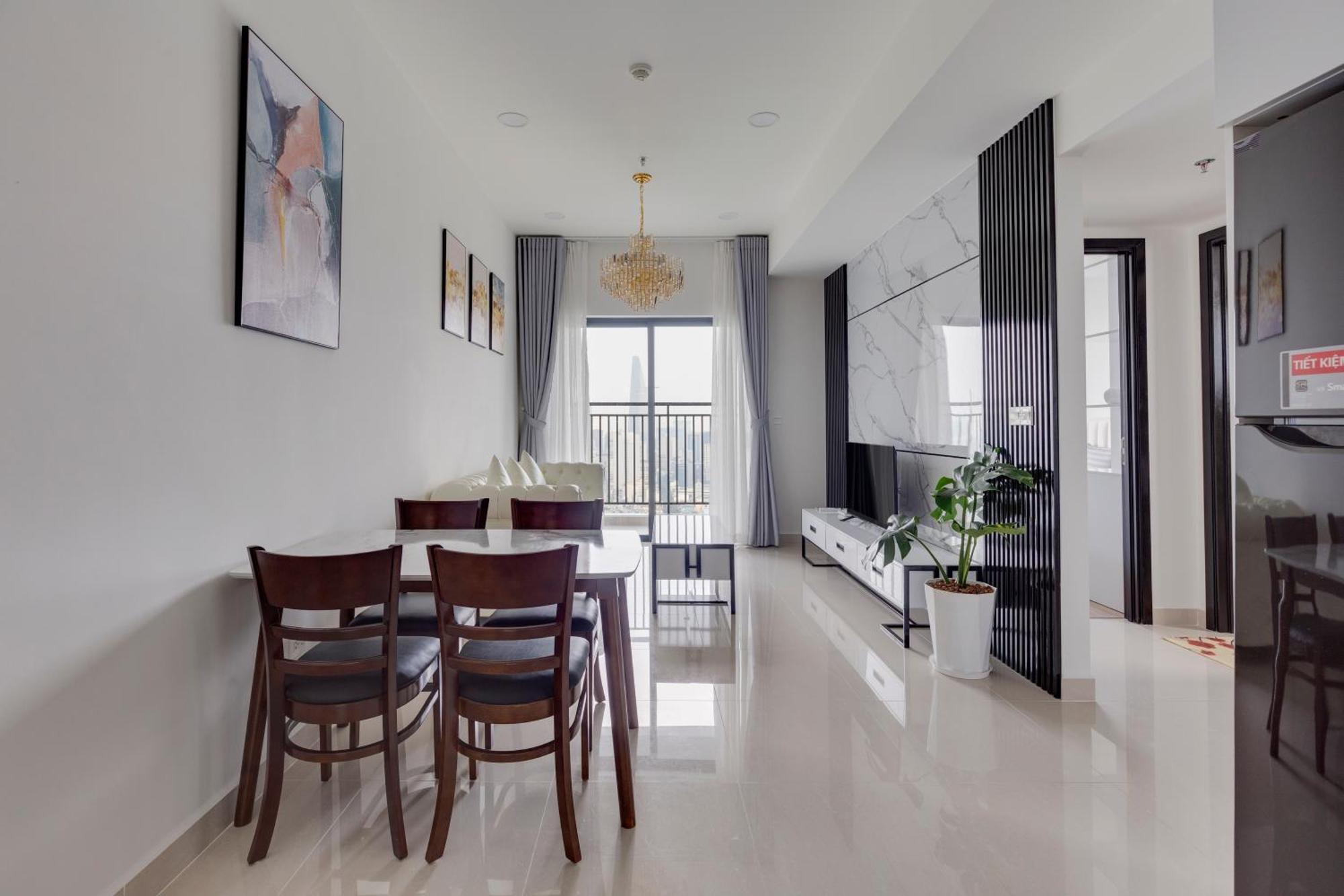 Khách sạn hẻo lánh Smile - Soho Balcony - Morden Comfortable