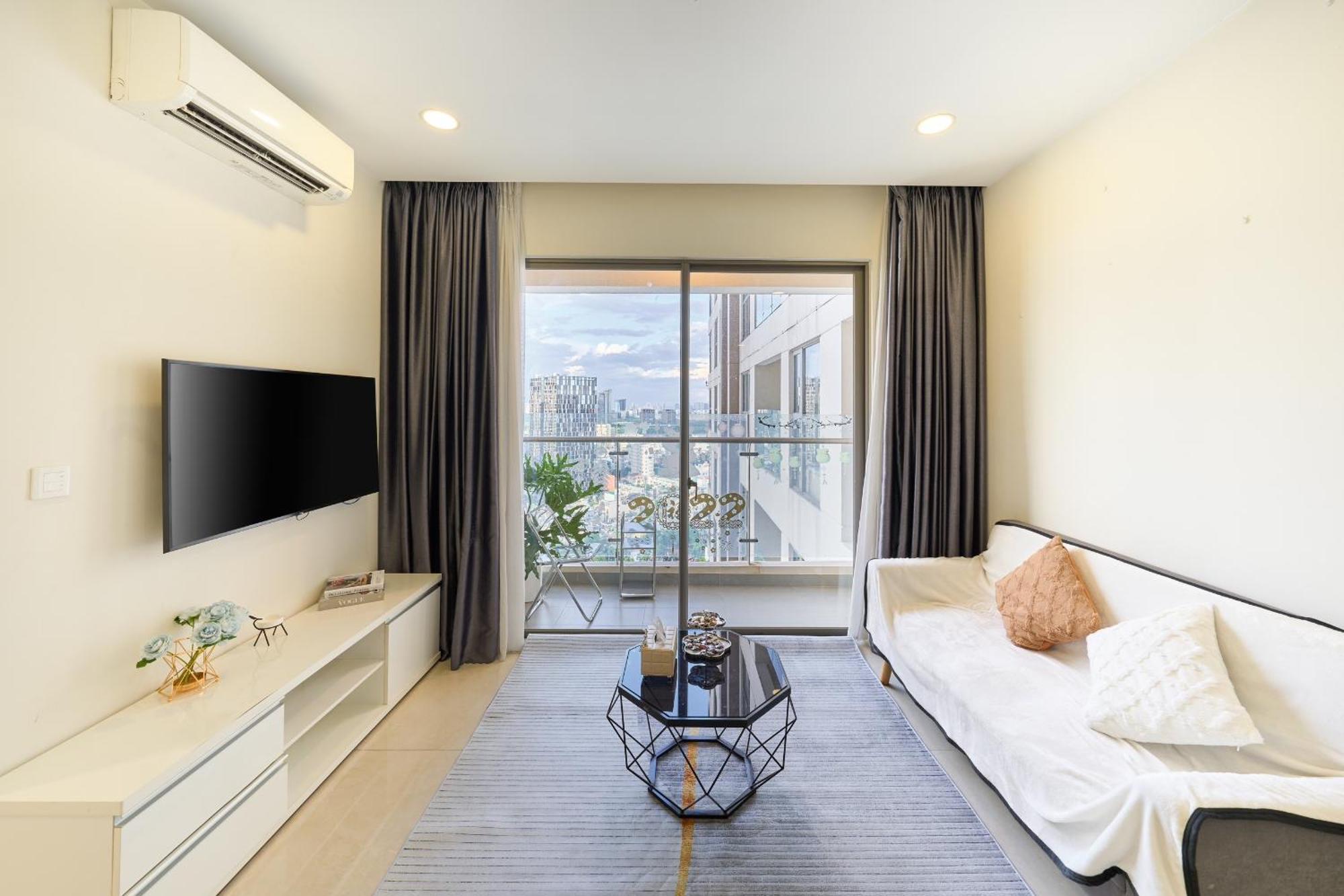 Amber Luxury Millennium Free Pool Apartment *