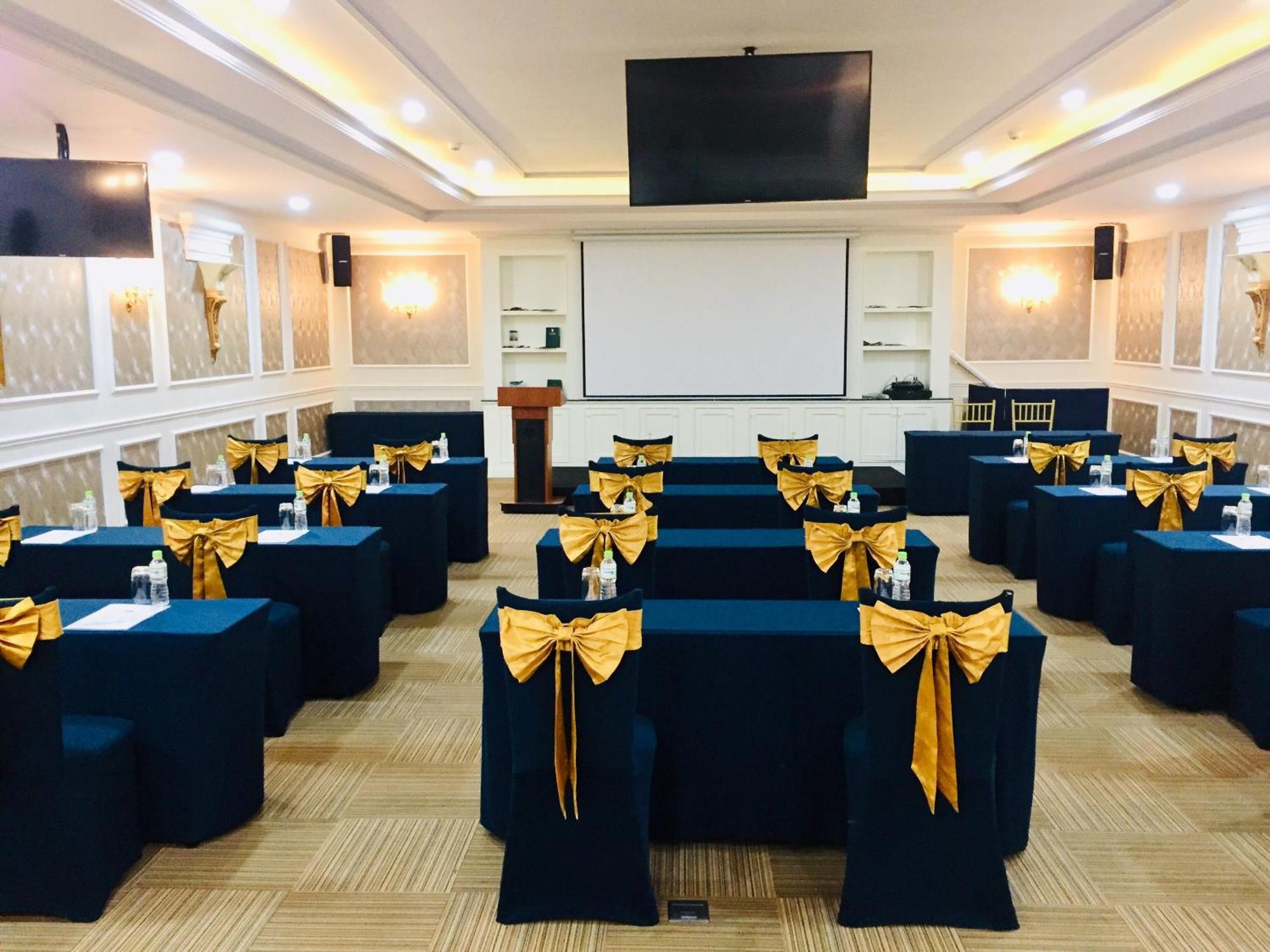 Hotel Merperle Crystal Palace Ho Chi Minh City