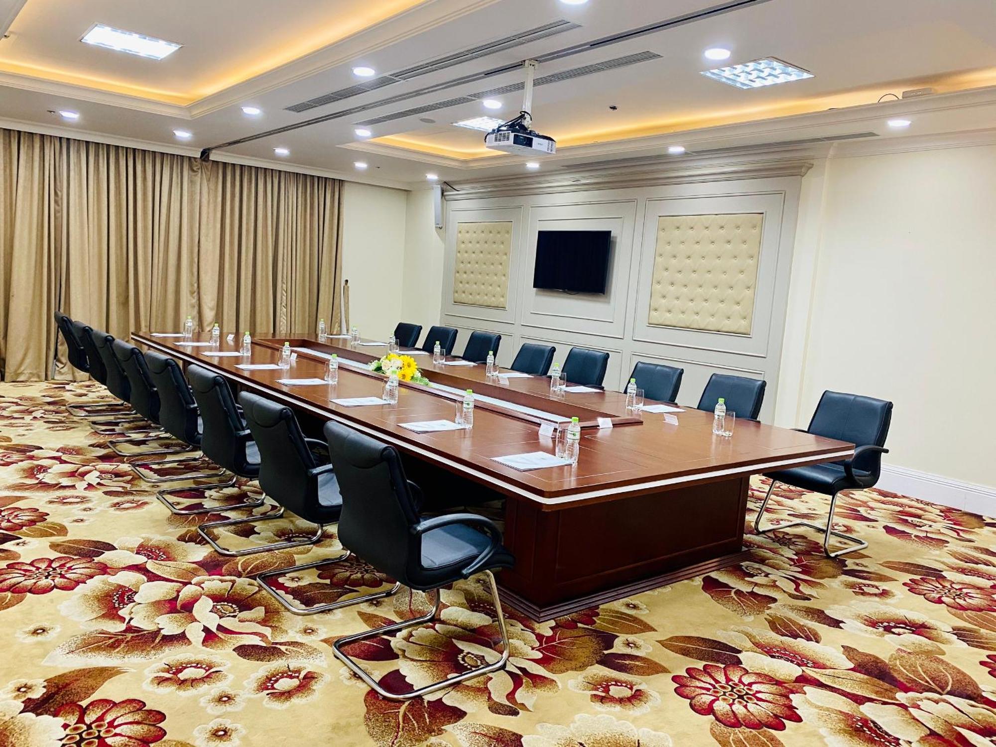 Merperle Crystal Palace 4* Ho Chi Minh City