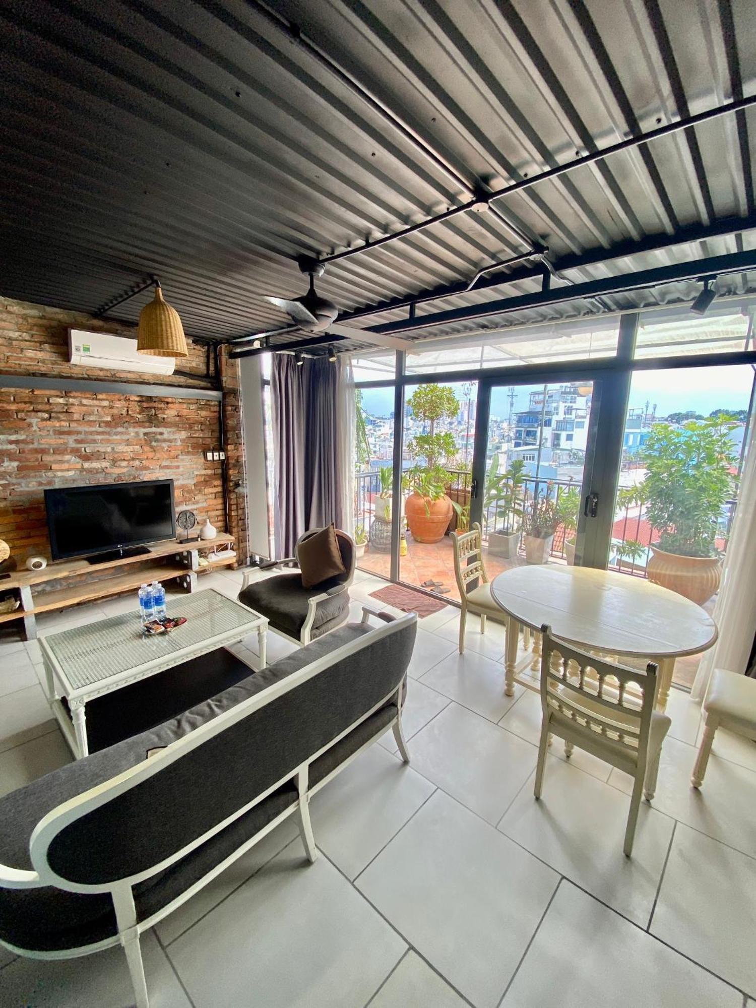 The Palmian Center Serviced Bandar Ho Chi Minh