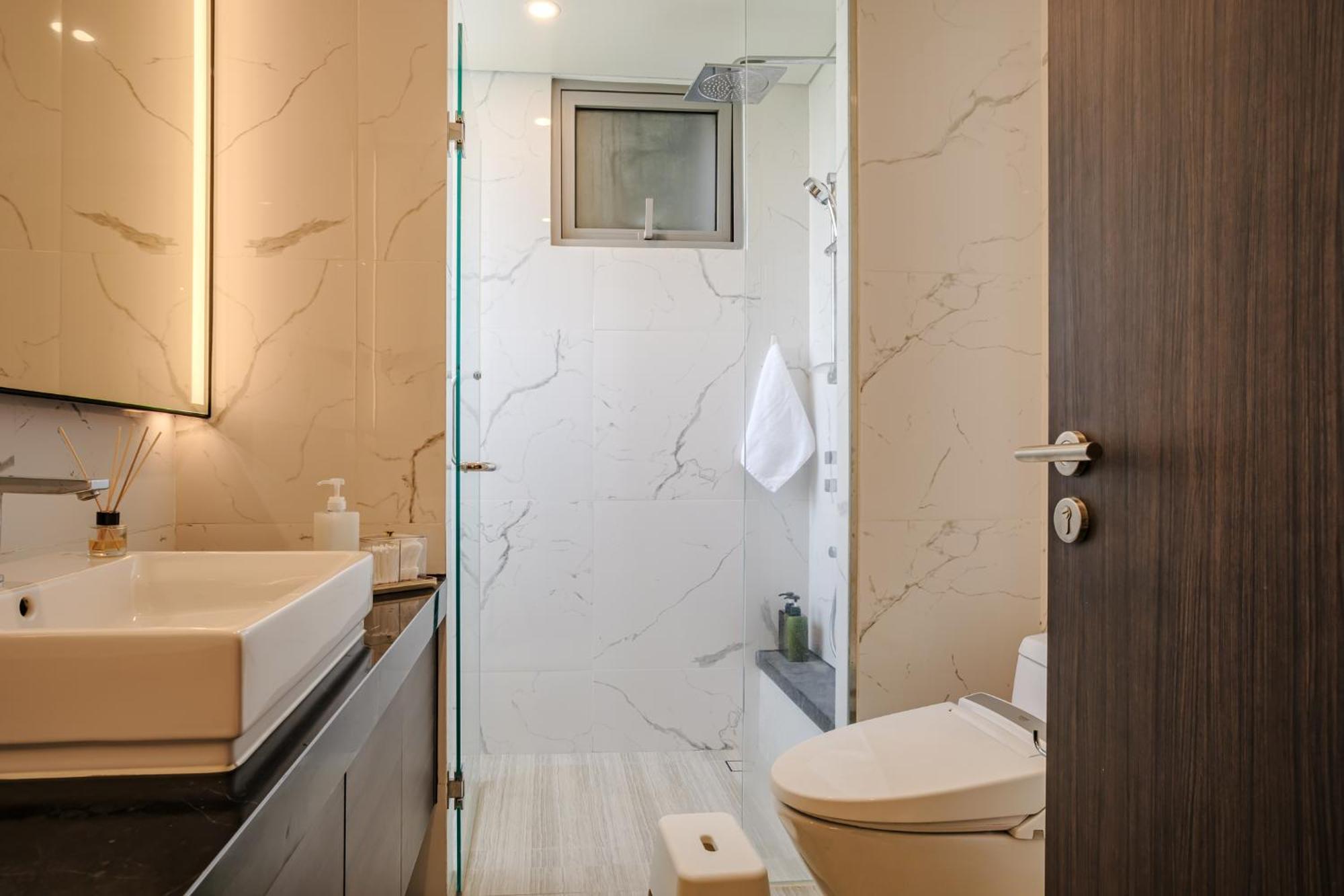 Lux Executive @ Empire By Circadian