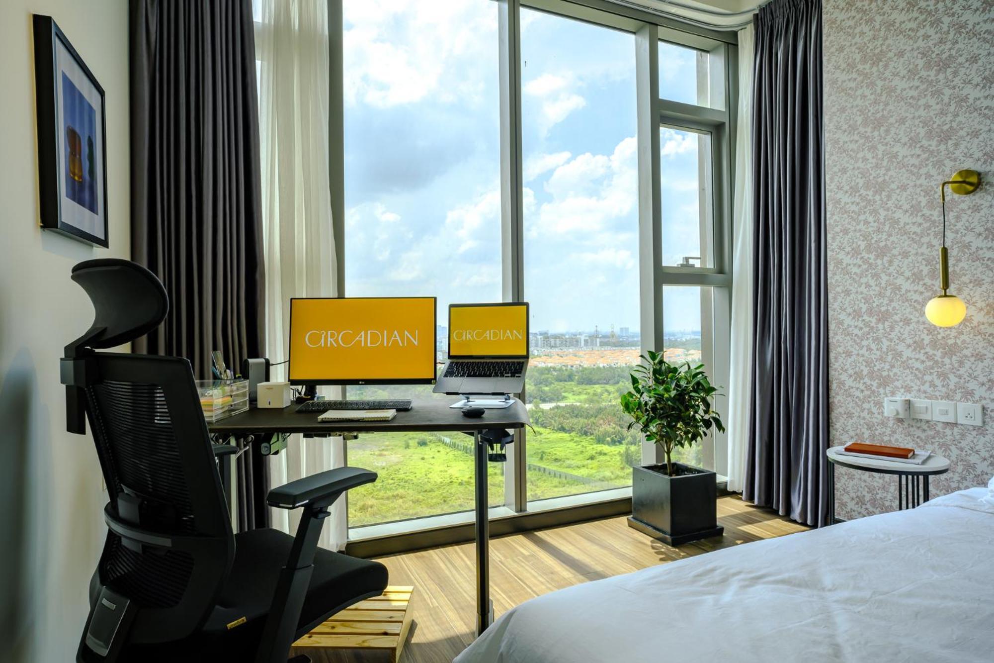 Lux Executive @ Empire By Circadian * Bandar Ho Chi Minh