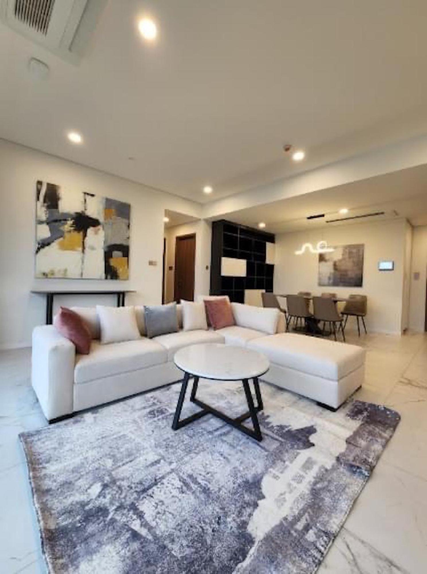 Apartment Ho 2 Phong Ngu - Tam Nhin Toan Canh Hcmc *