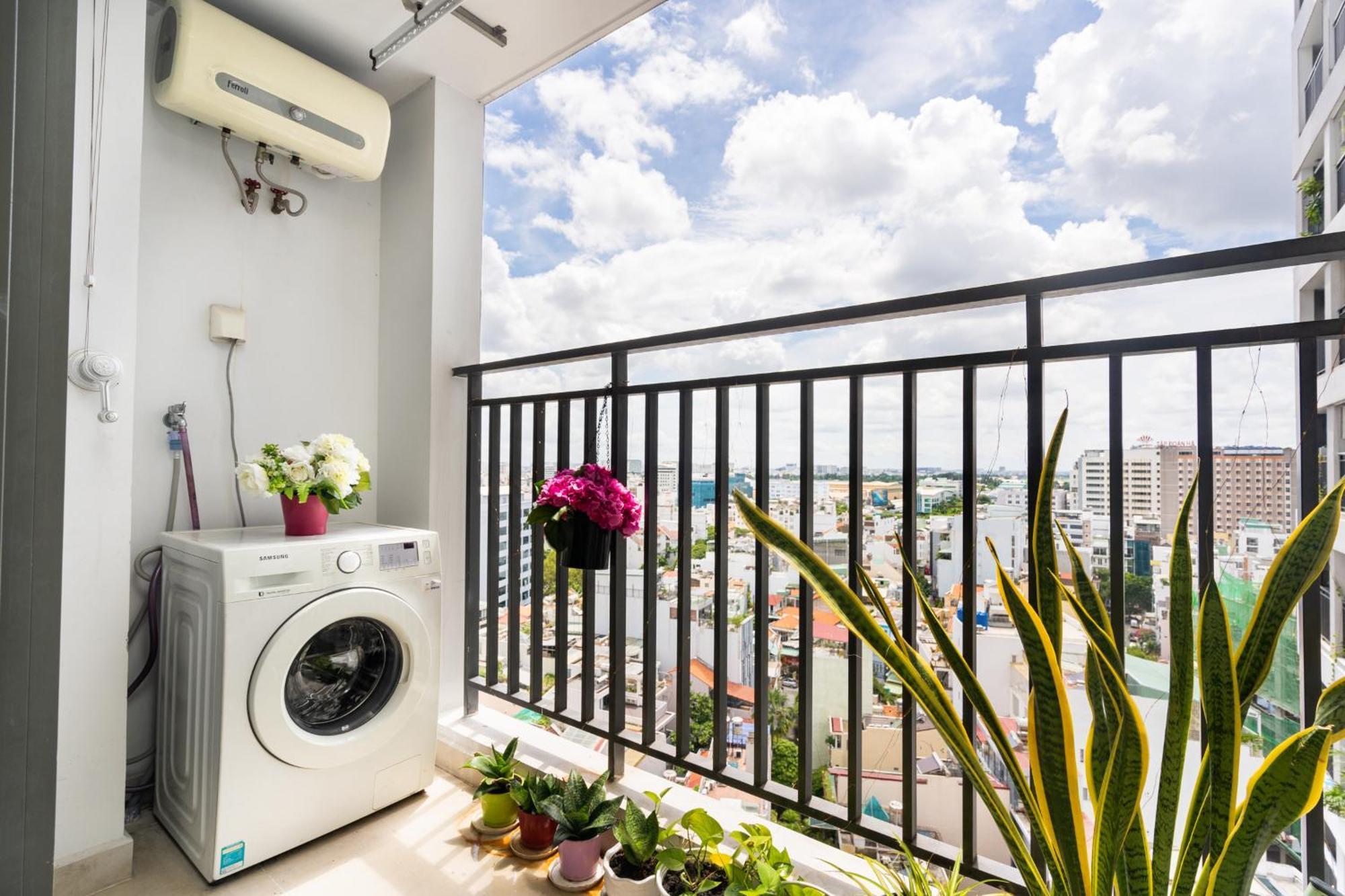 Tan Son Nhat Airport Sweet 2 Bedroom 1 Wc Apartment-free Gym , Sky Pool ,bbq ,garden TP. Hồ Chí Minh