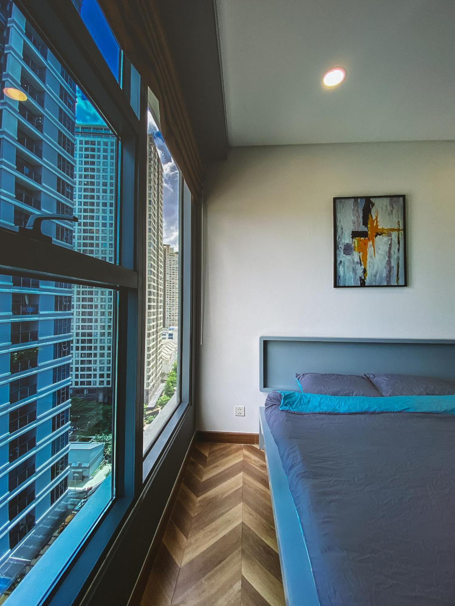 Zeus Living - Cozy 3 Bedroom In Sunwah Pearl Apartment Ho Chi Minh City